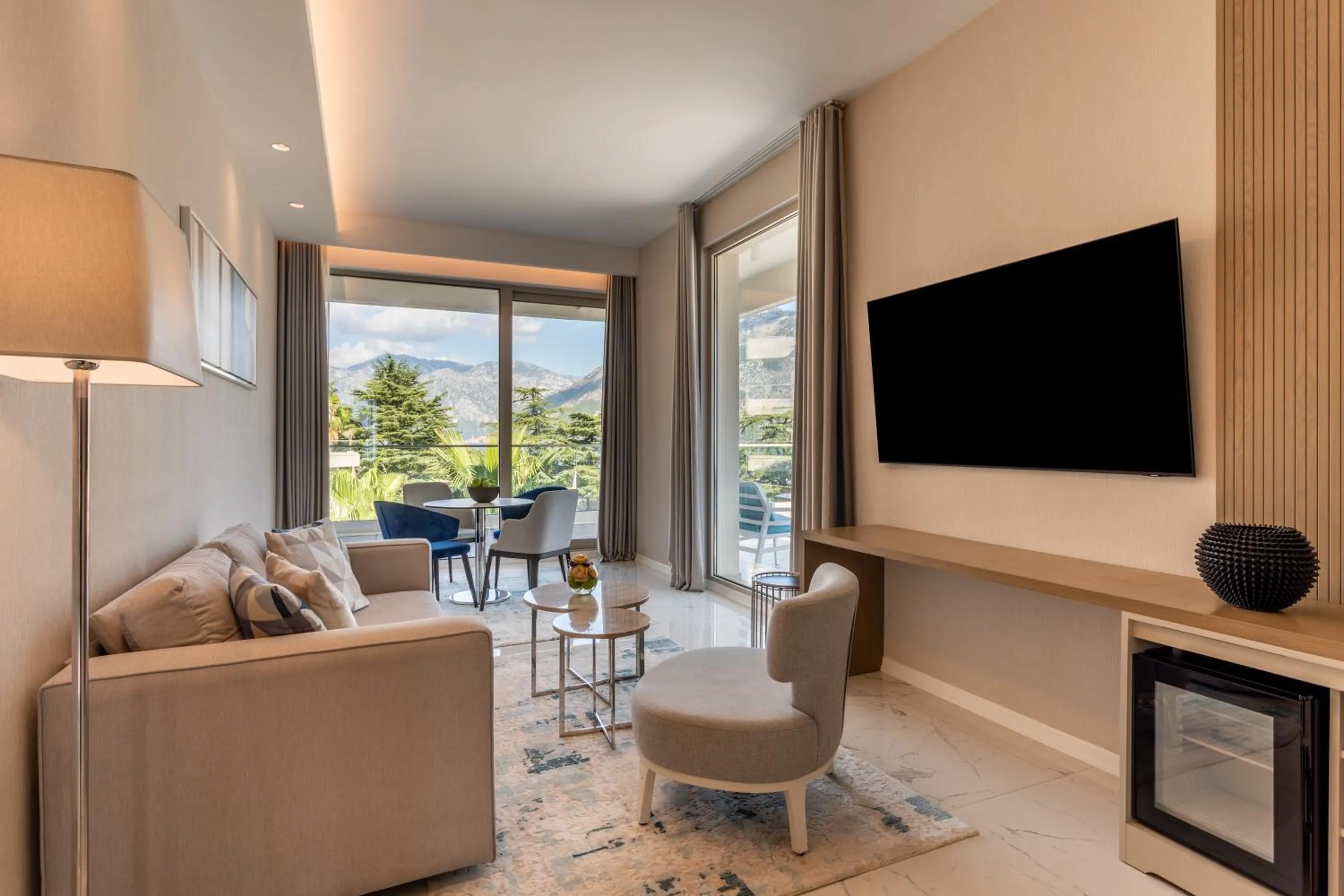 TV and multimedia in Hyatt Regency Kotor Bay Resort