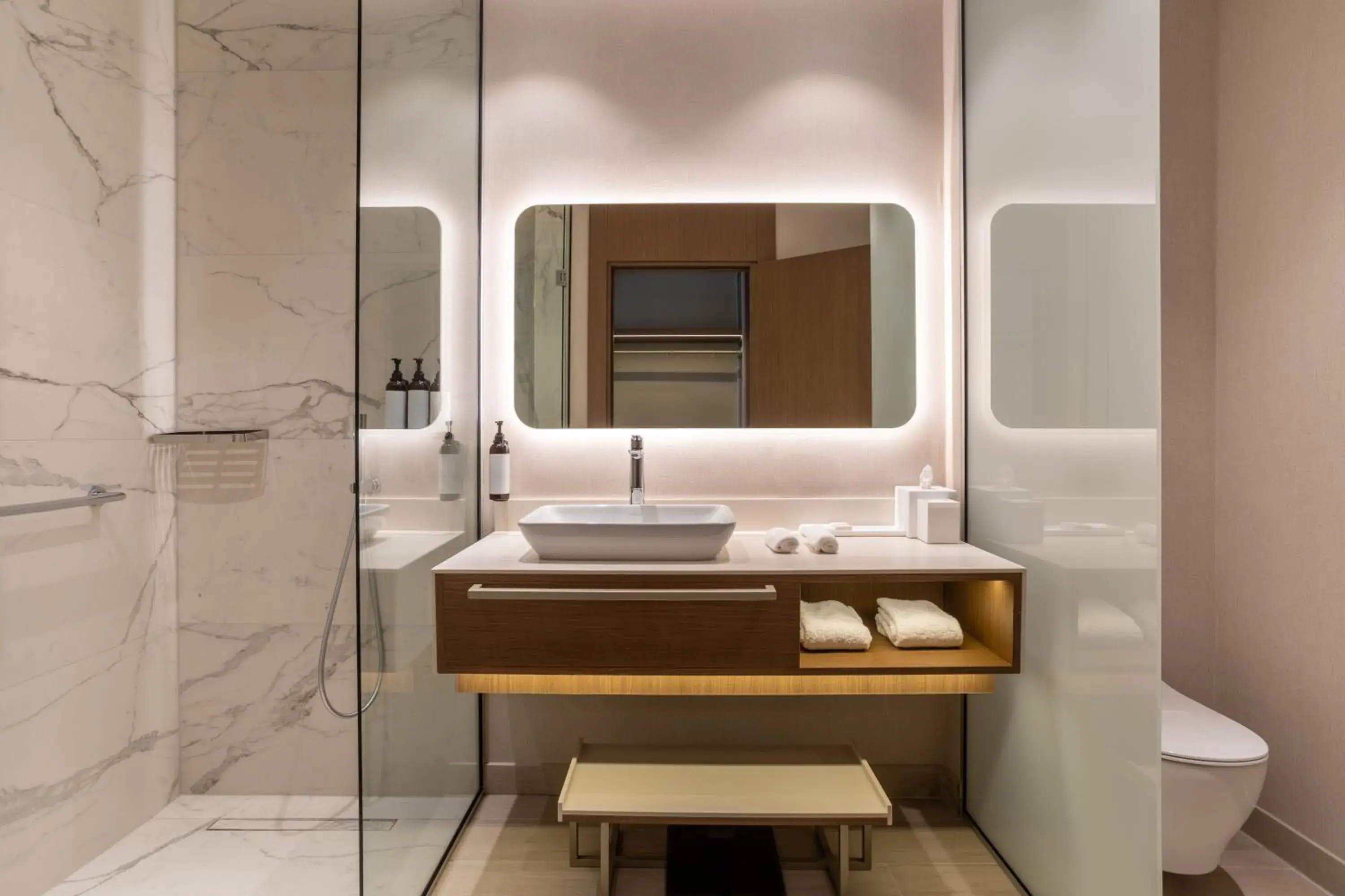 Deluxe Twin Room in Hyatt Regency Kotor Bay Resort Deluxe Twin Room in Hyatt Regency Kotor Bay Resort