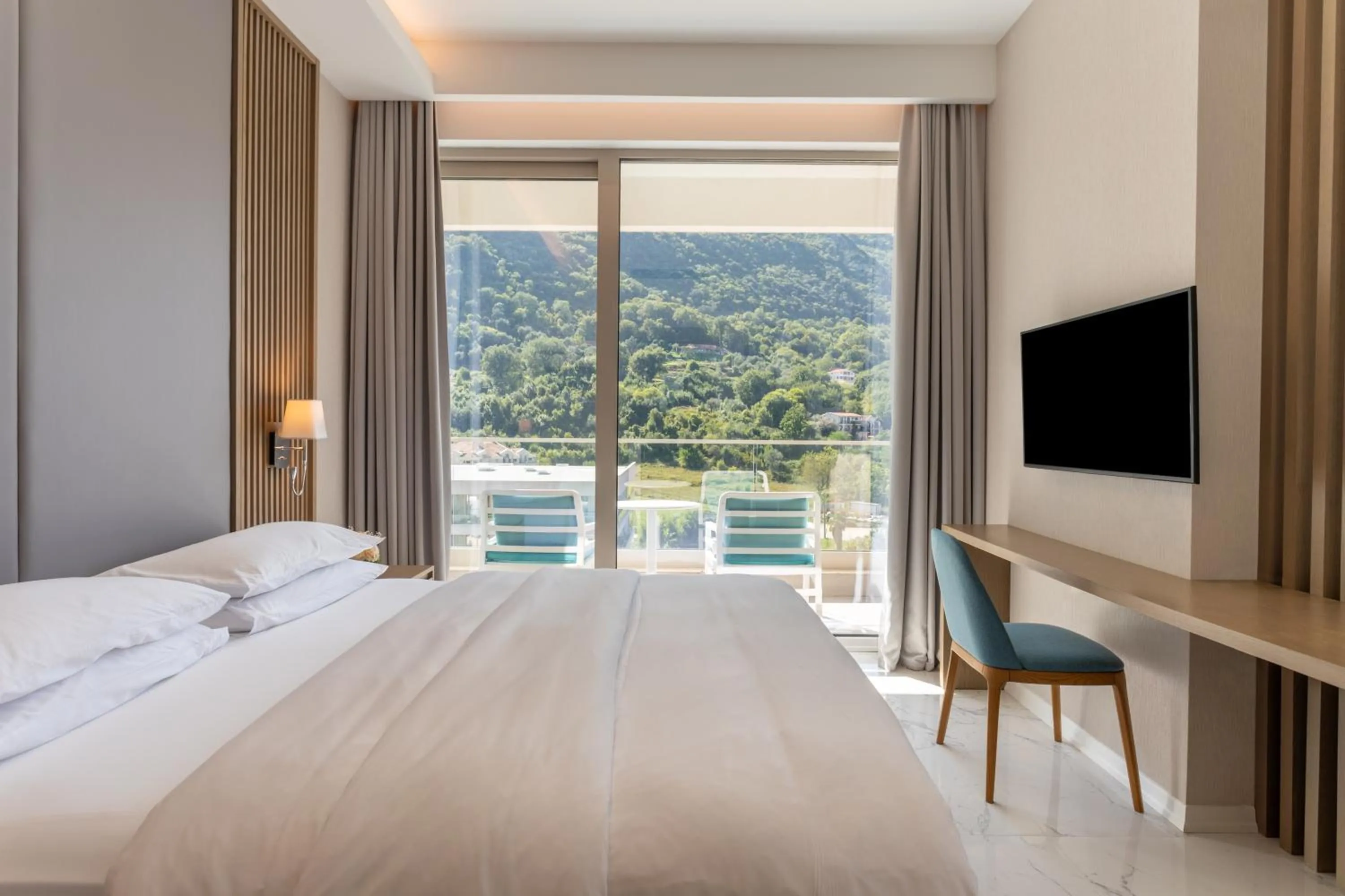 Bed in Hyatt Regency Kotor Bay Resort