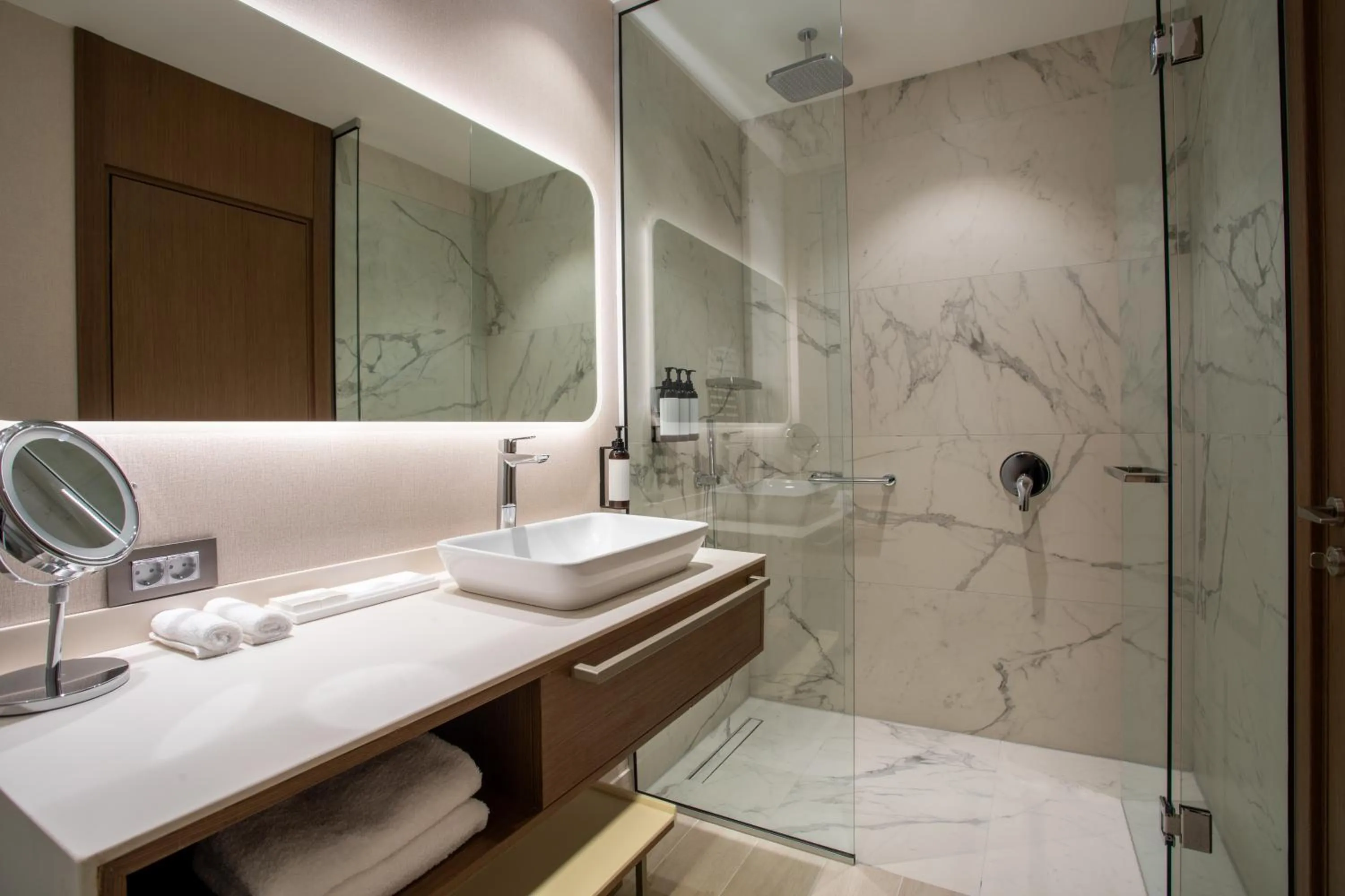 Shower in Hyatt Regency Kotor Bay Resort