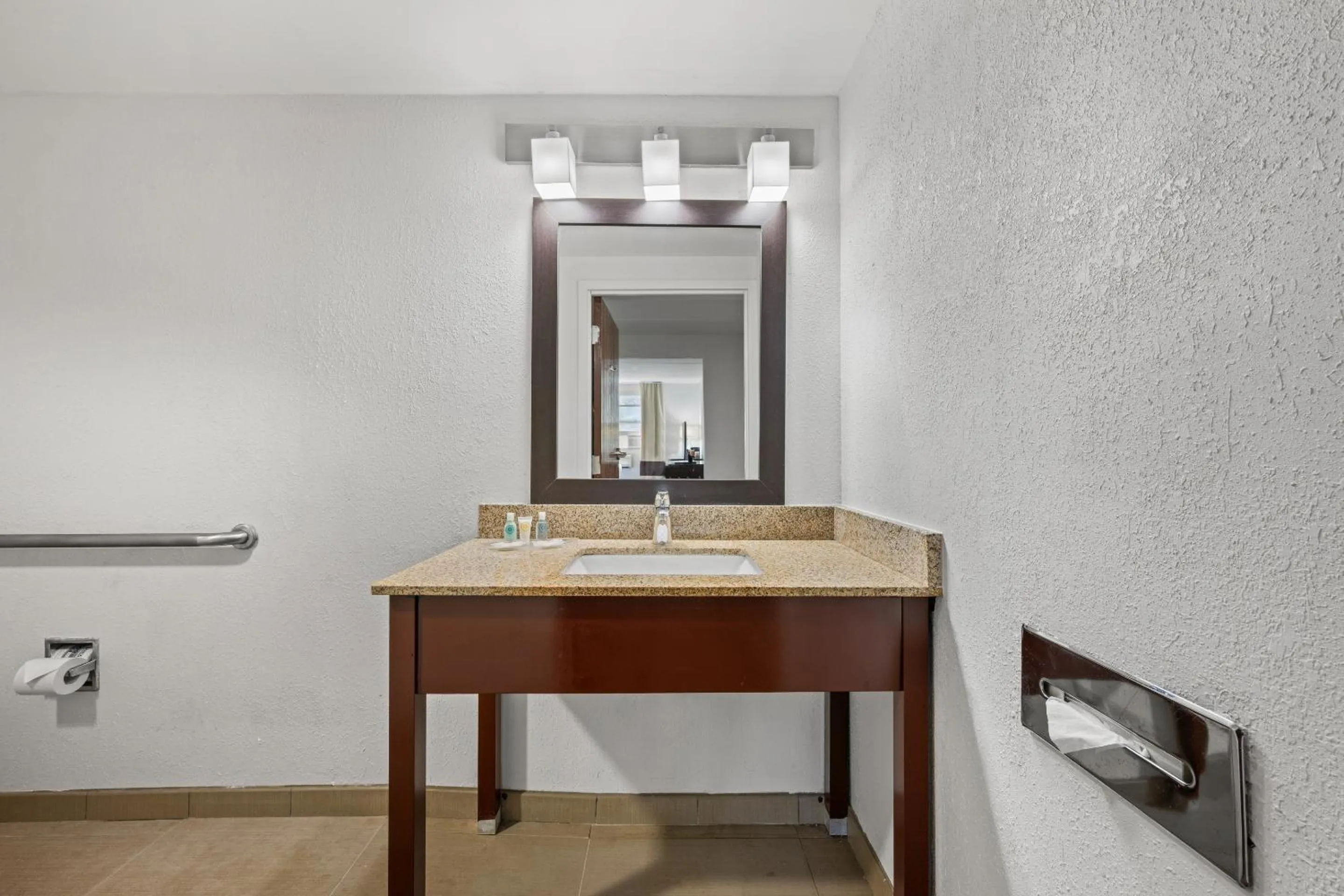 Bathroom in Comfort Suites Near Casinos