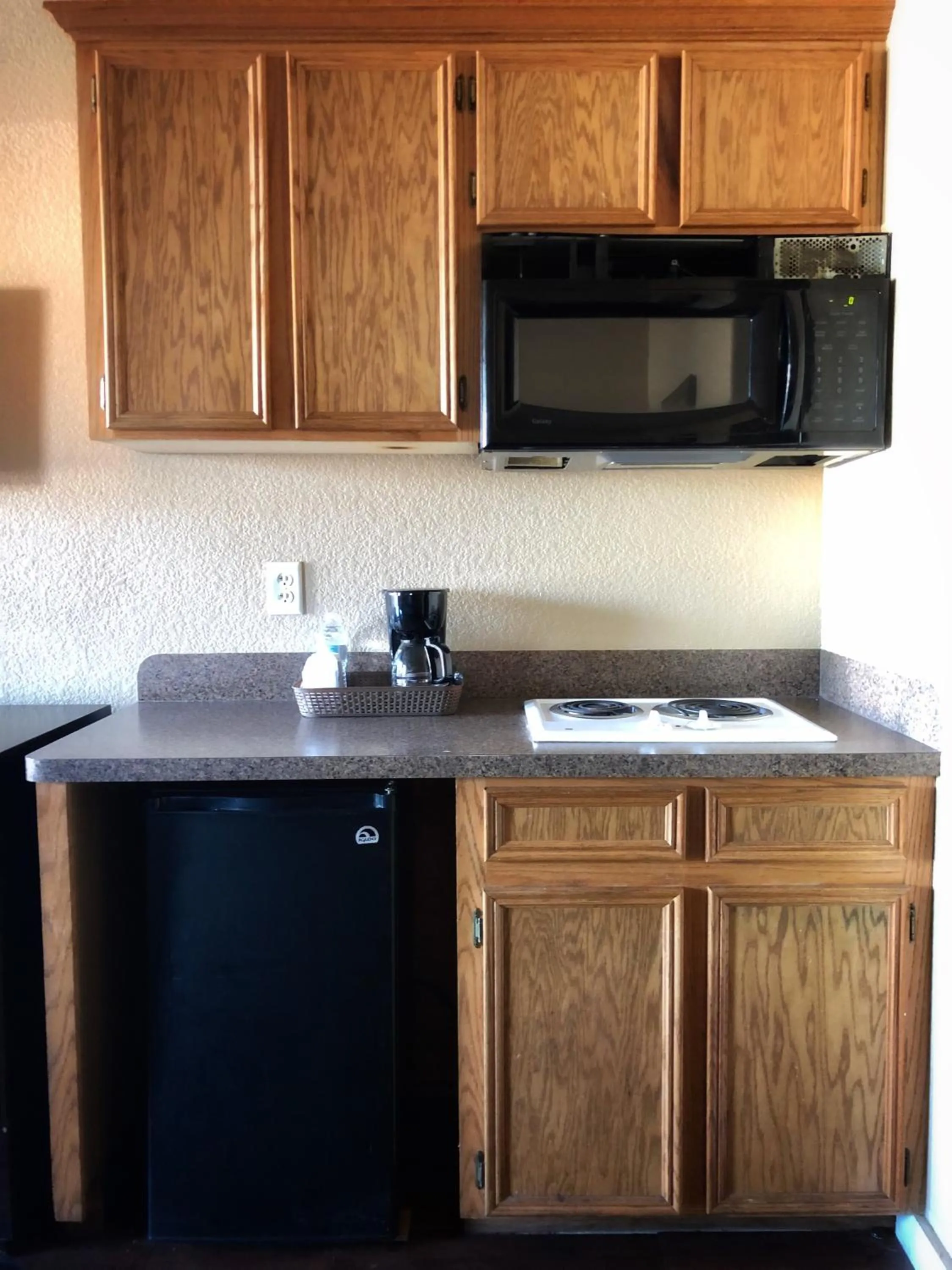 Coffee/tea facilities in Lone Star Inn & Suites