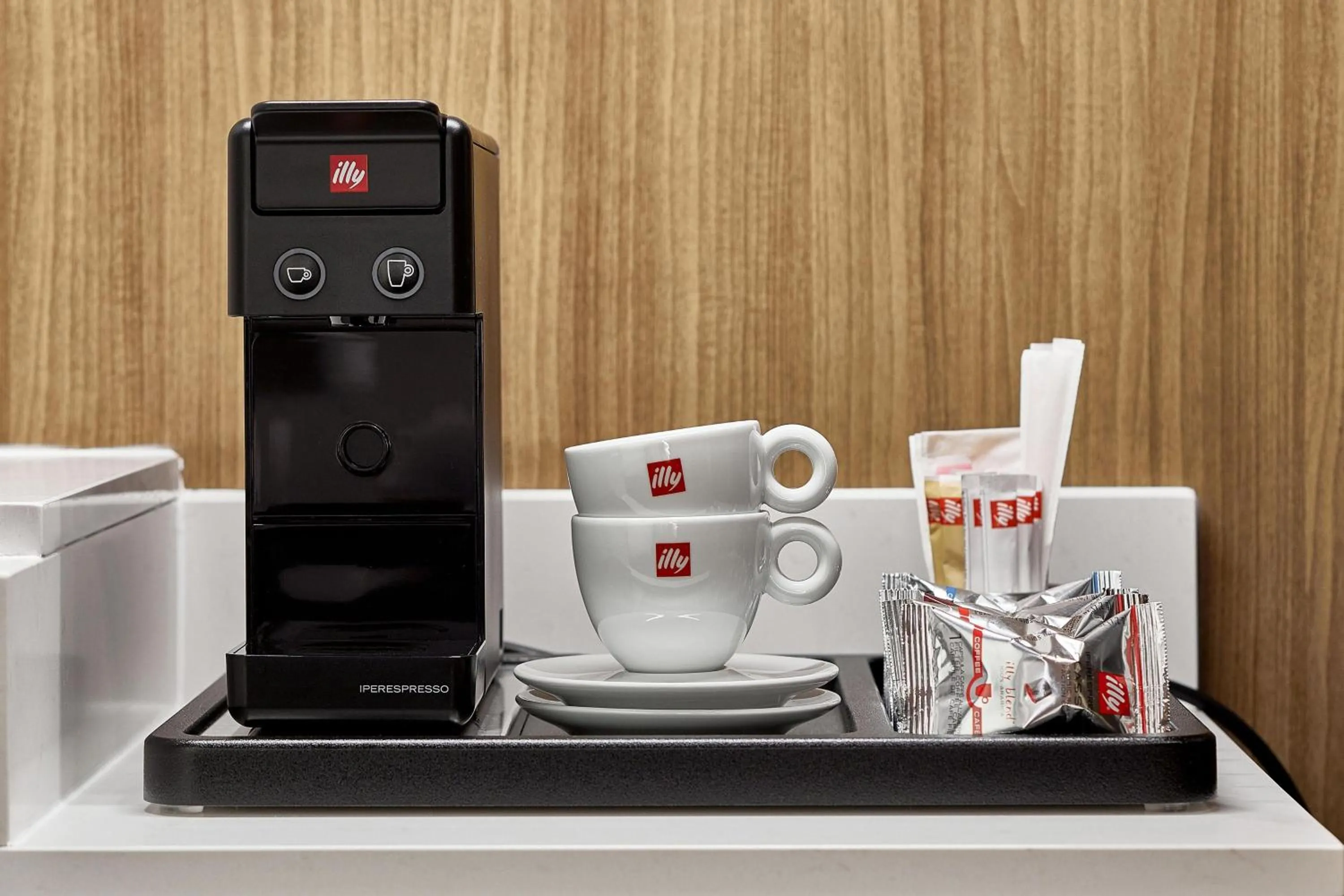 Photo of the whole room in Le Méridien St. Louis Clayton