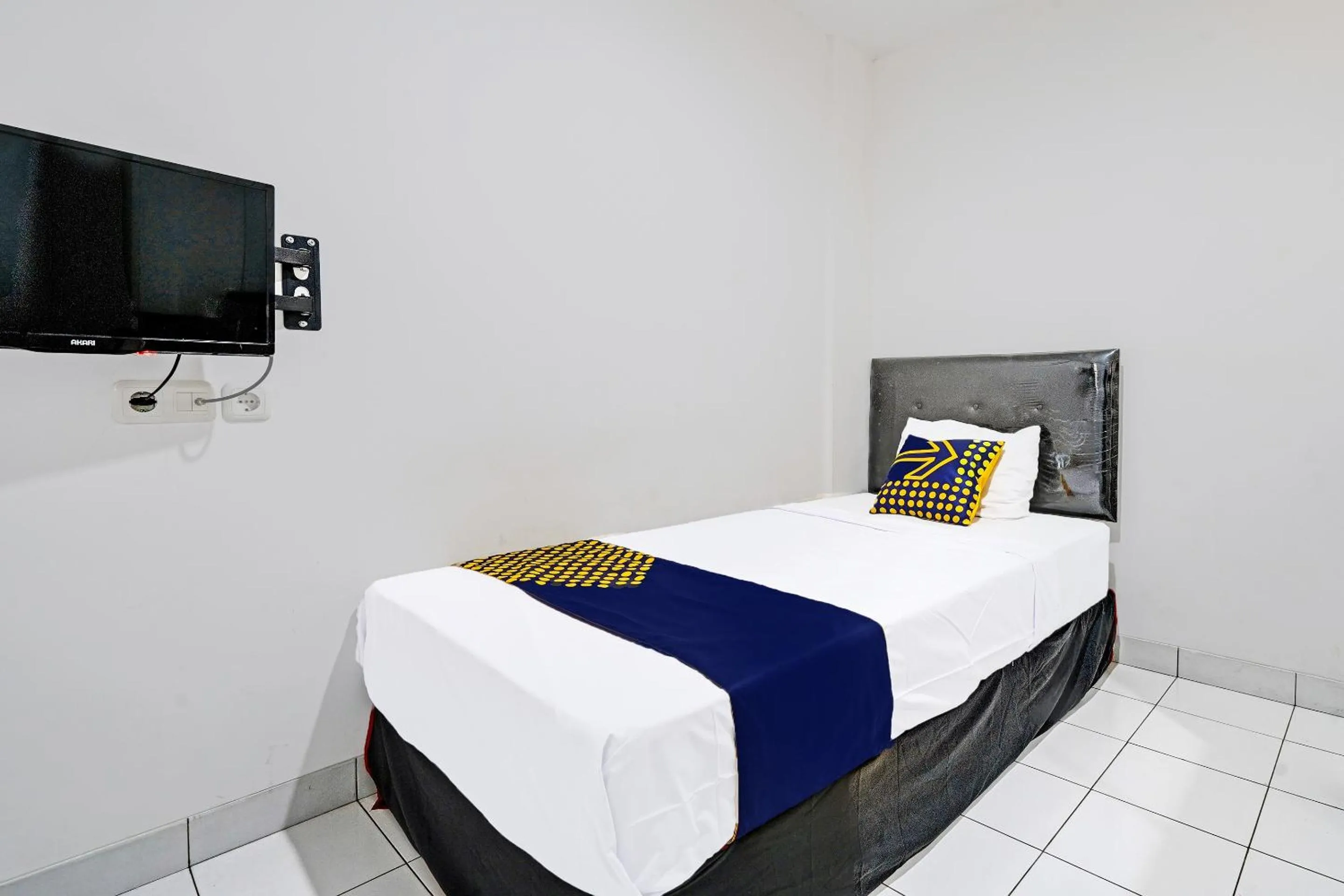 Bedroom, Bed in Hotel O Alamanda 7 Syariah