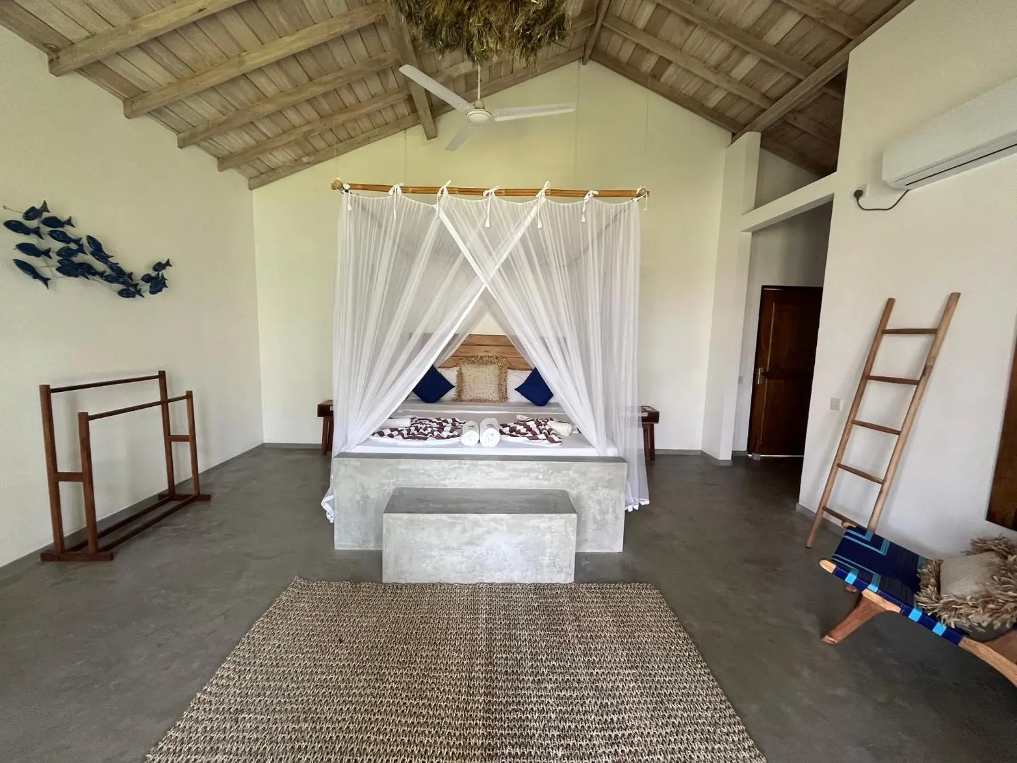 Bungalow - Water Front in Simply Peace Bungalow - Water Front in Simply Peace