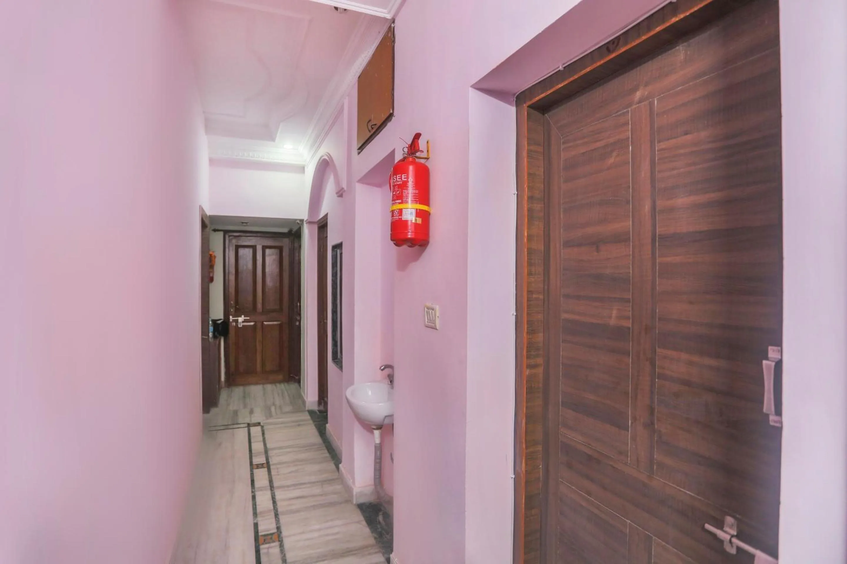 Lobby or reception in Hotel O Ma Kali Guest House