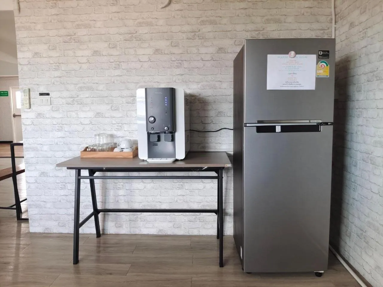 Communal kitchen in Hope Hostel Hatyai