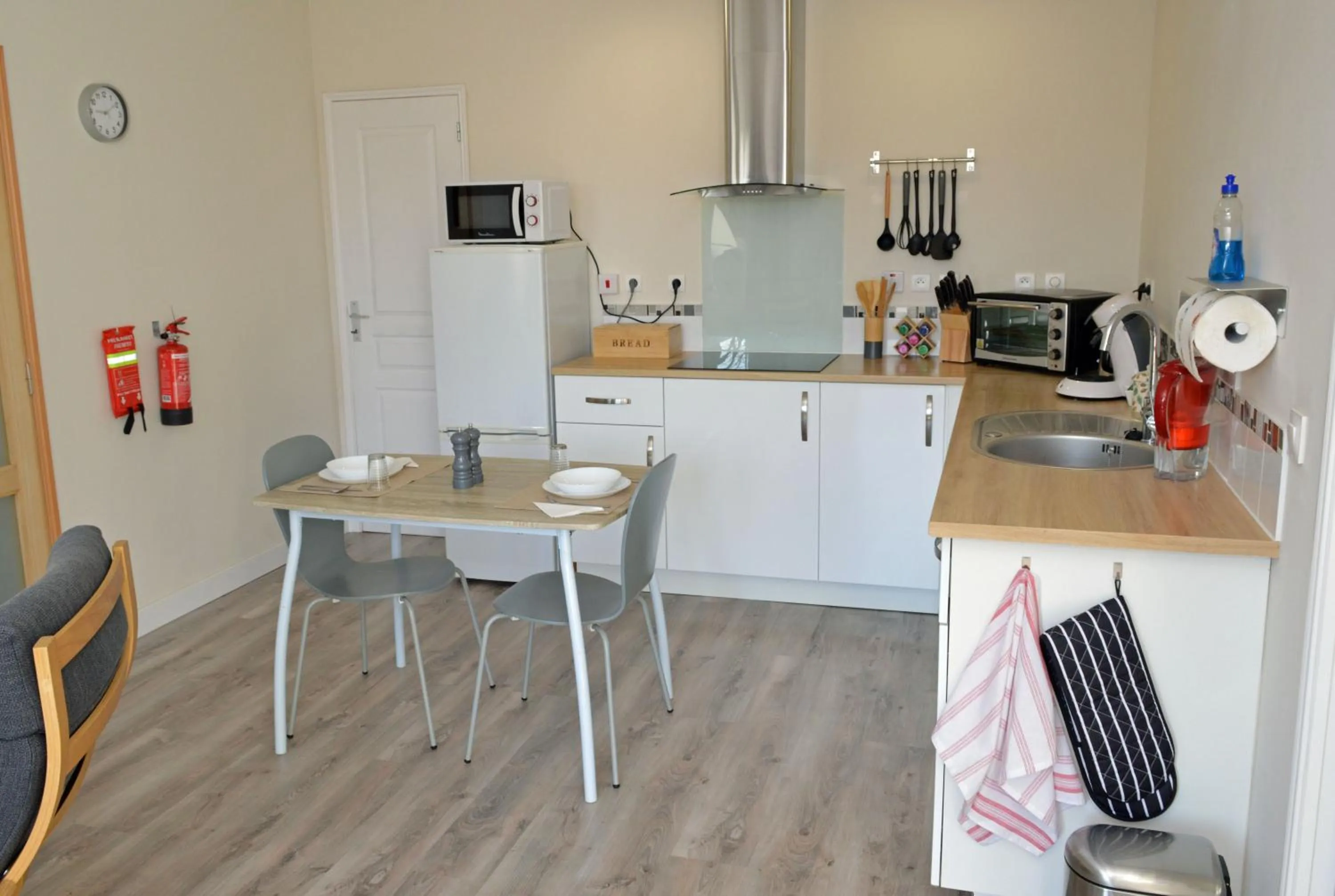 Kitchen or kitchenette in Champ De Foire