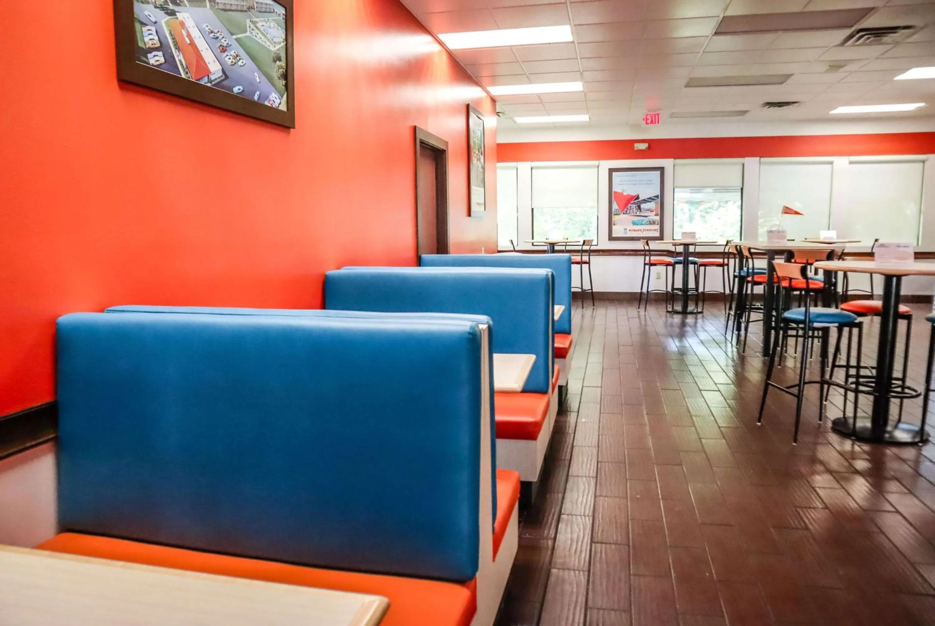 Restaurant/places to eat in Howard Johnson by Wyndham Ocala FL I-75