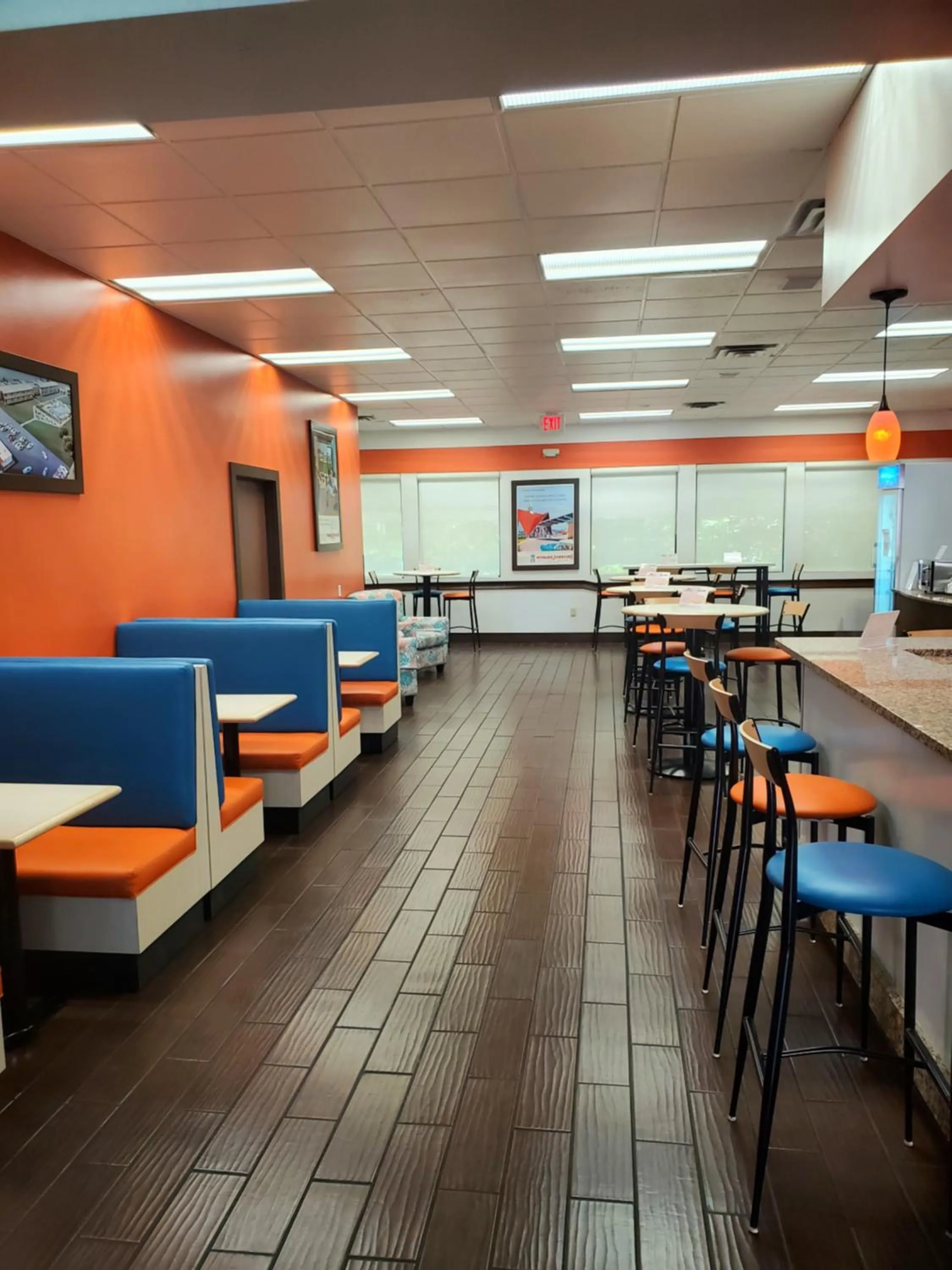 Restaurant/places to eat in Howard Johnson by Wyndham Ocala FL I-75