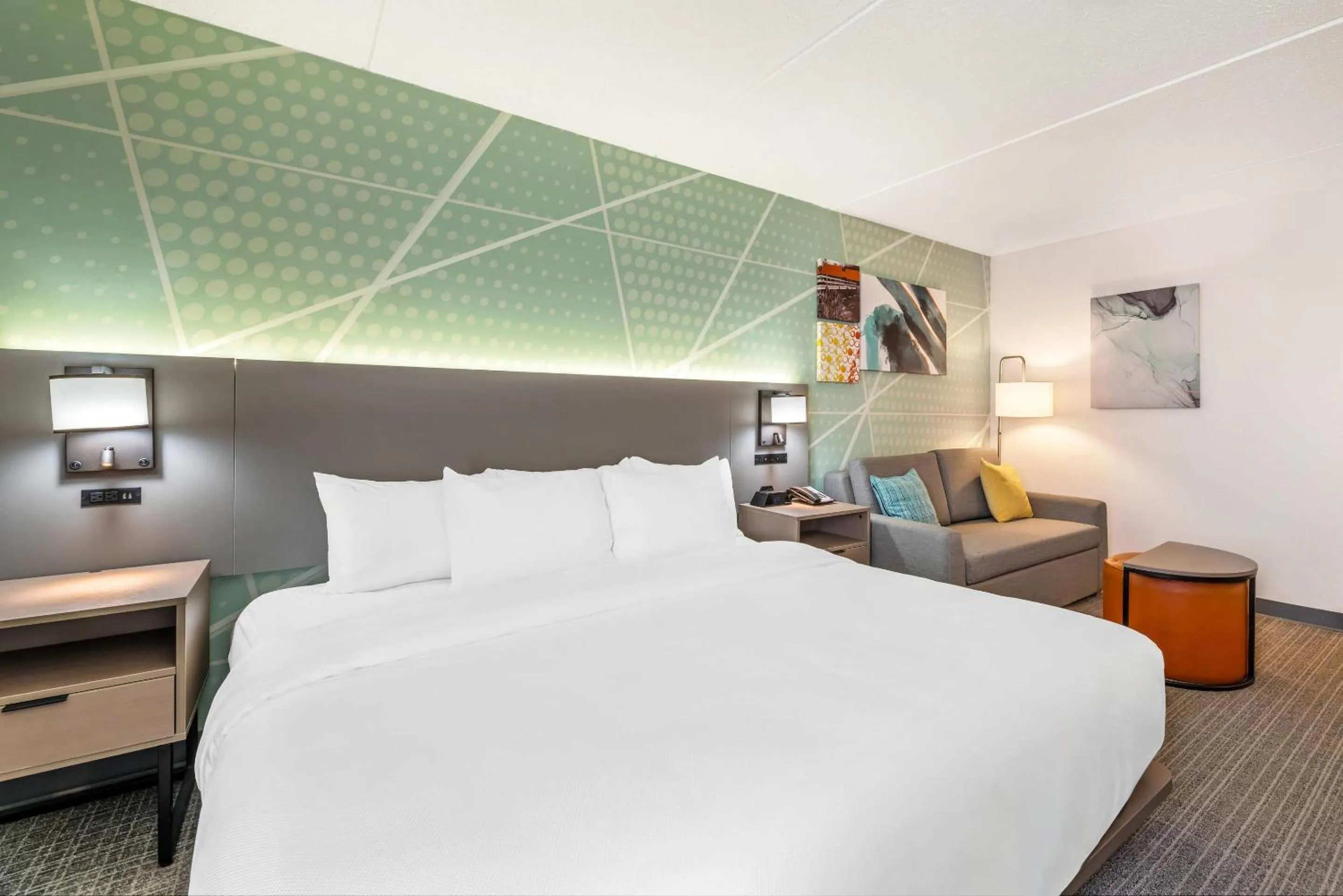 Bedroom, Bed in Comfort Inn & Suites Madison East Interstate I-90