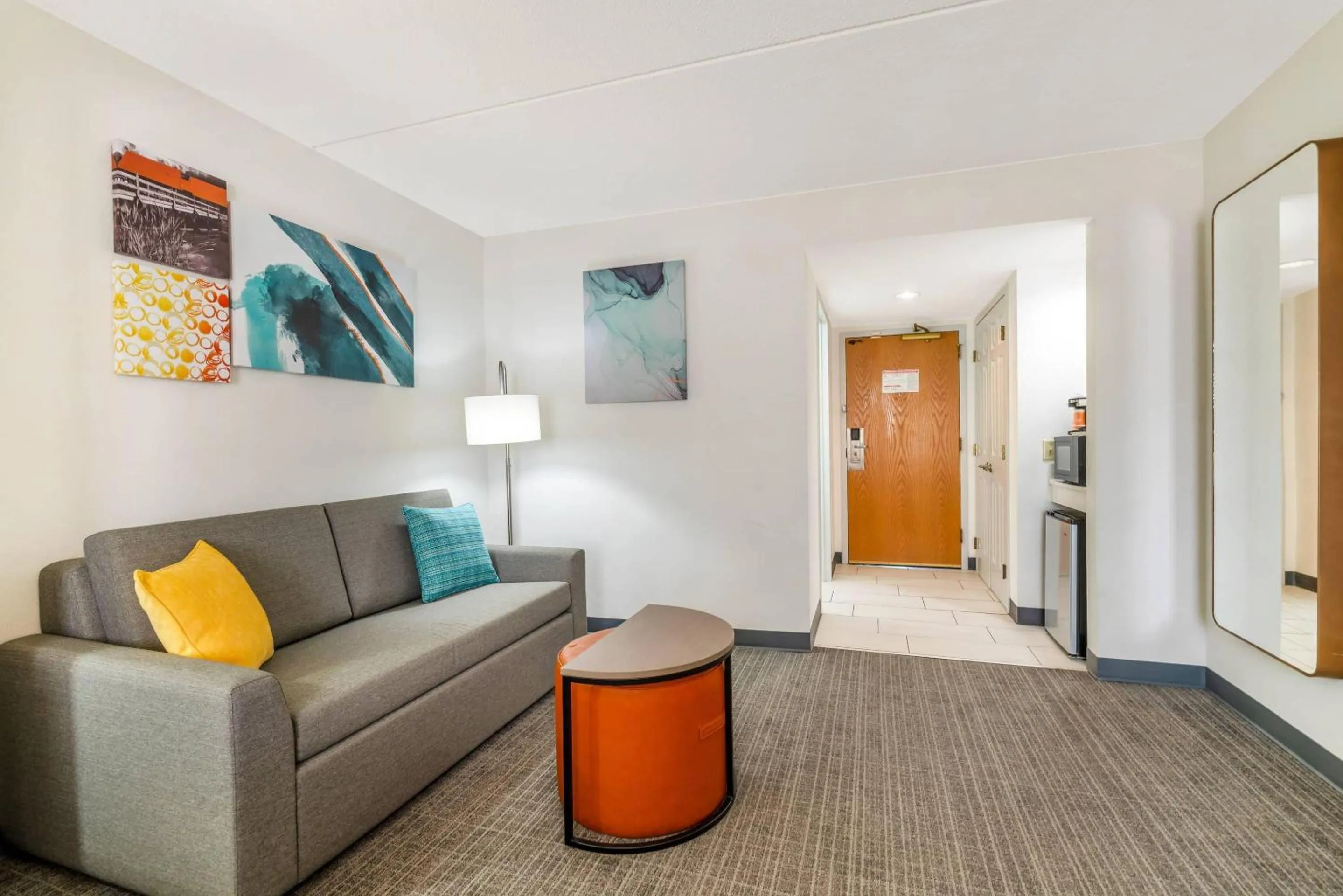 Bedroom in Comfort Inn & Suites Madison East Interstate I-90