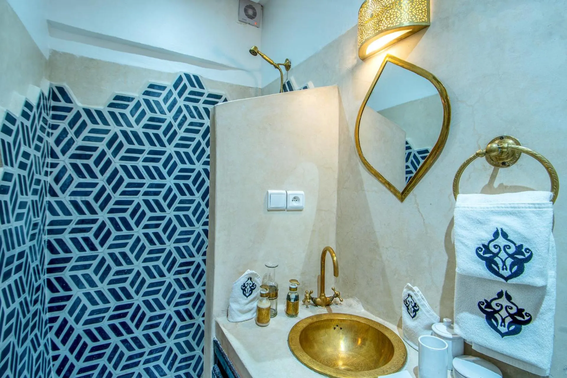 Bathroom in Riad Art & Emotions Boutique Hotel & Spa