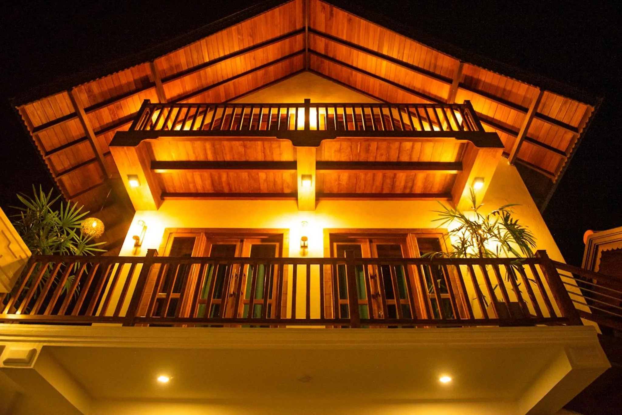 Property building in Cara White House