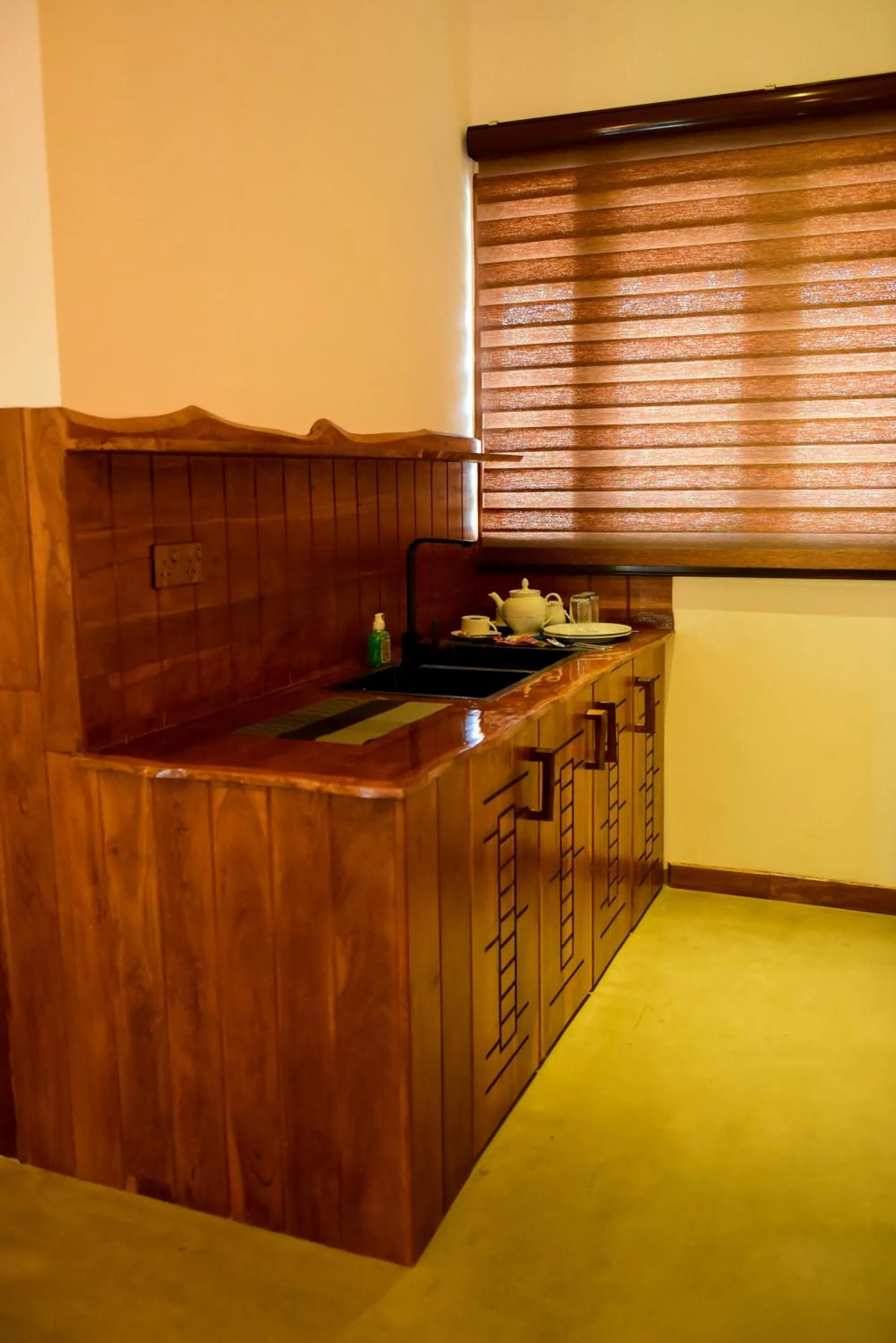 Kitchen or kitchenette in Cara White House