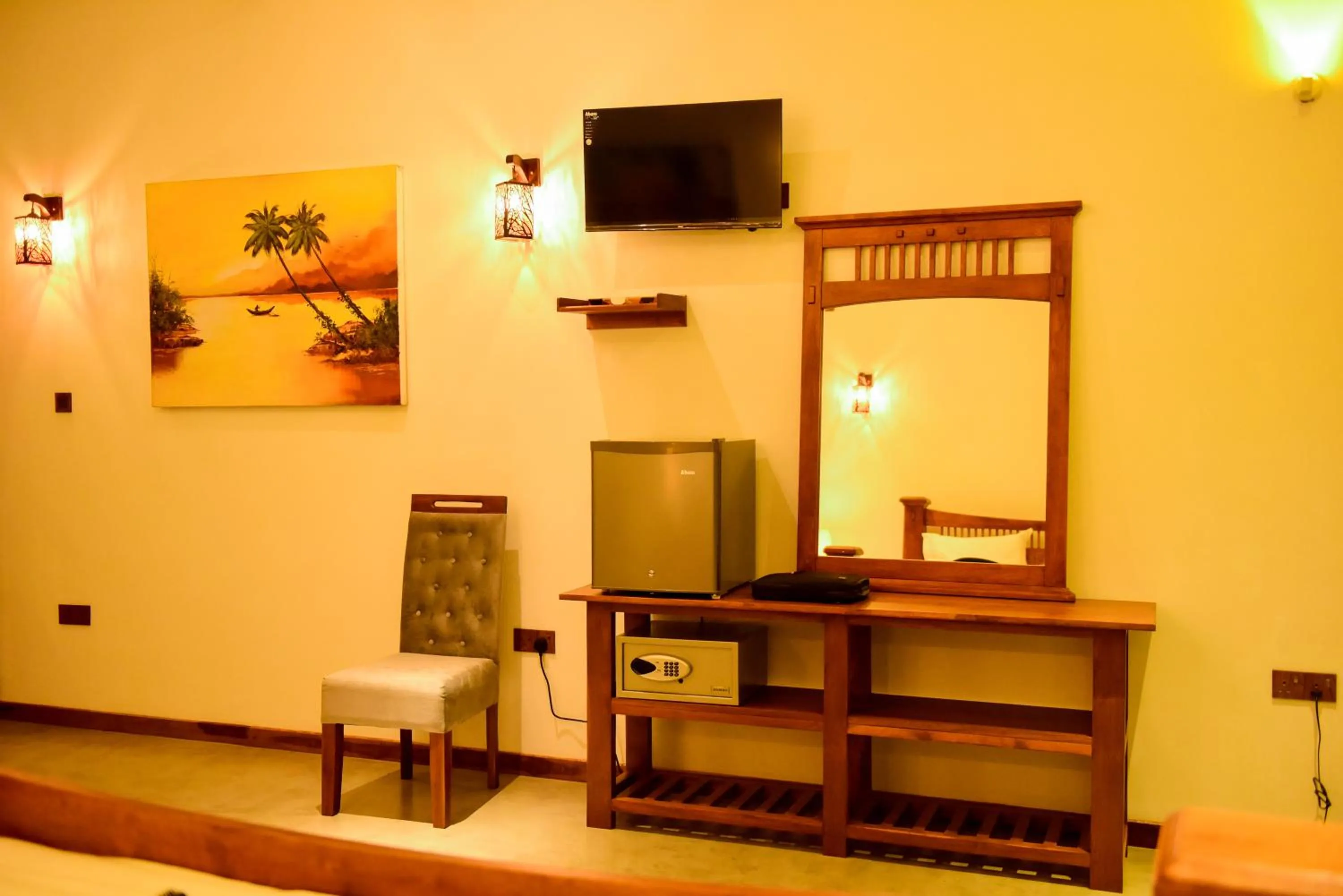 TV and multimedia in Cara White House