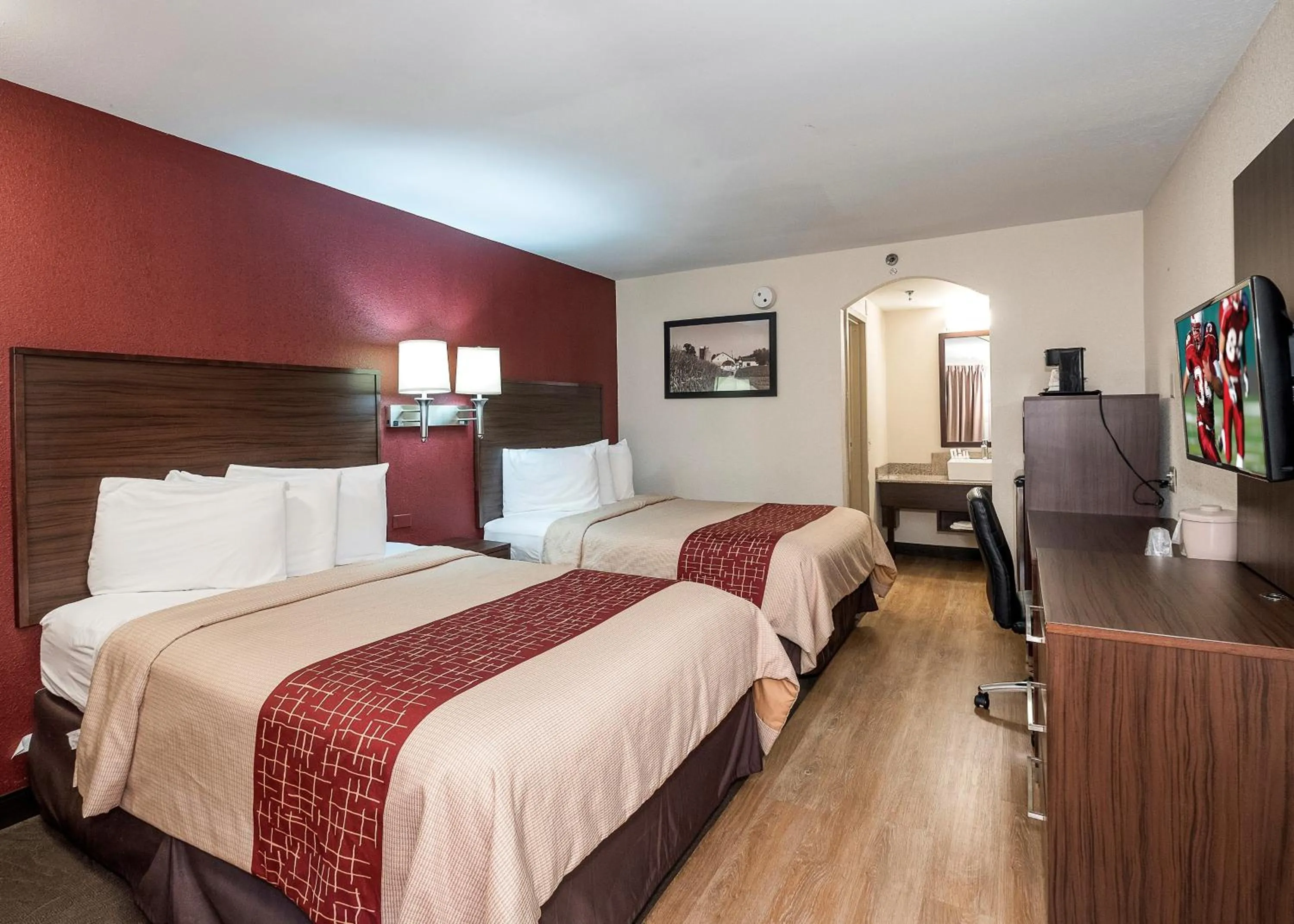 Deluxe Double Room with Two Double Beds - Non-Smoking in Red Roof Inn Lancaster