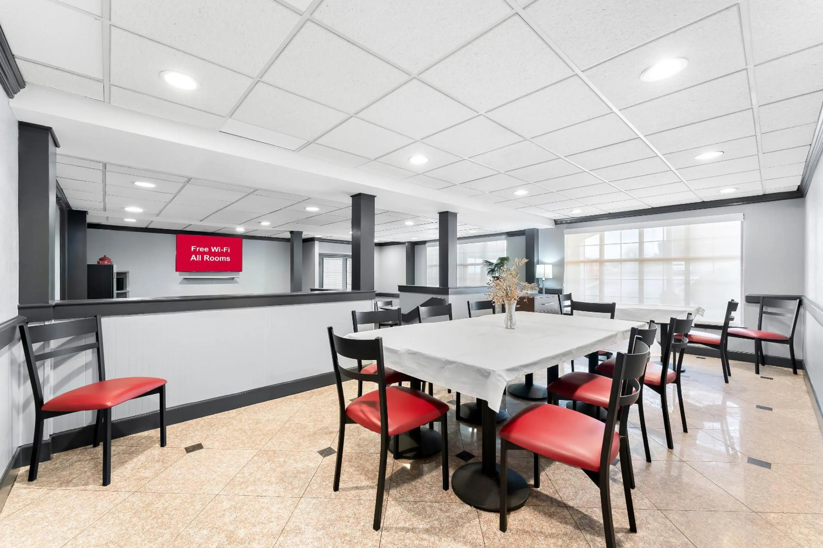 Meeting/conference room in Red Roof Inn Lancaster