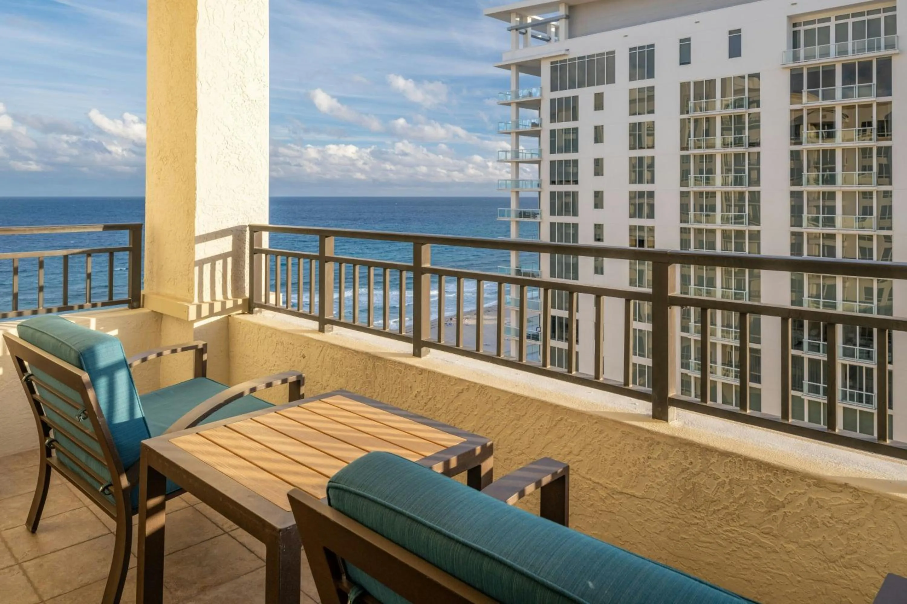 Photo of the whole room in Palm Beach Marriott Singer Island Beach Resort & Spa