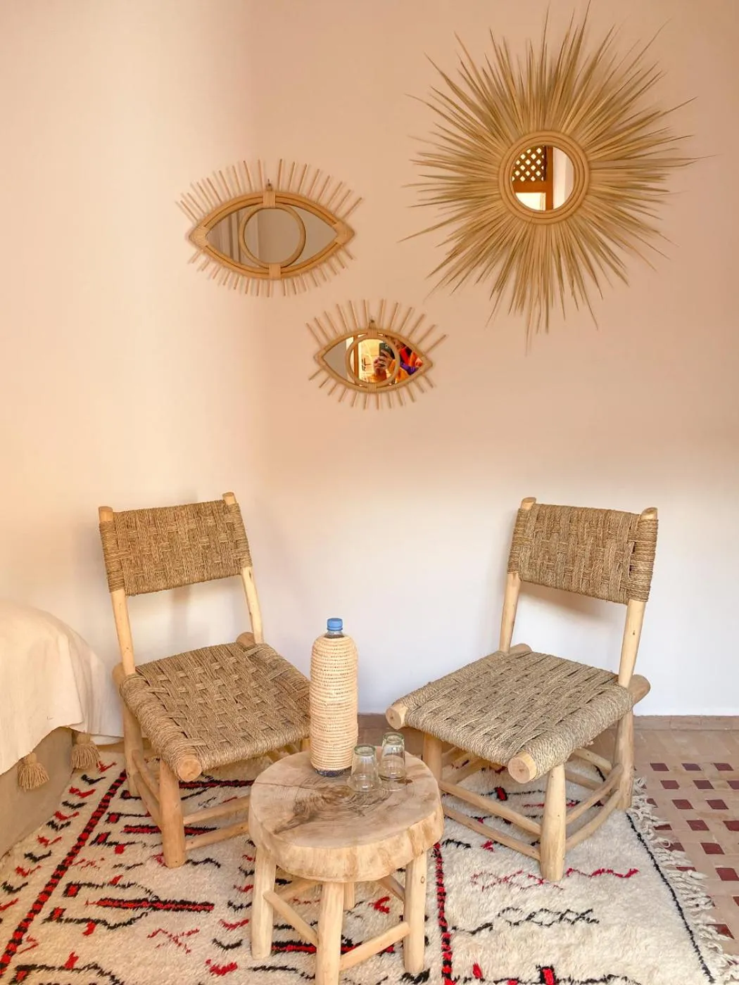Seating area in Riad Le Pèlerin