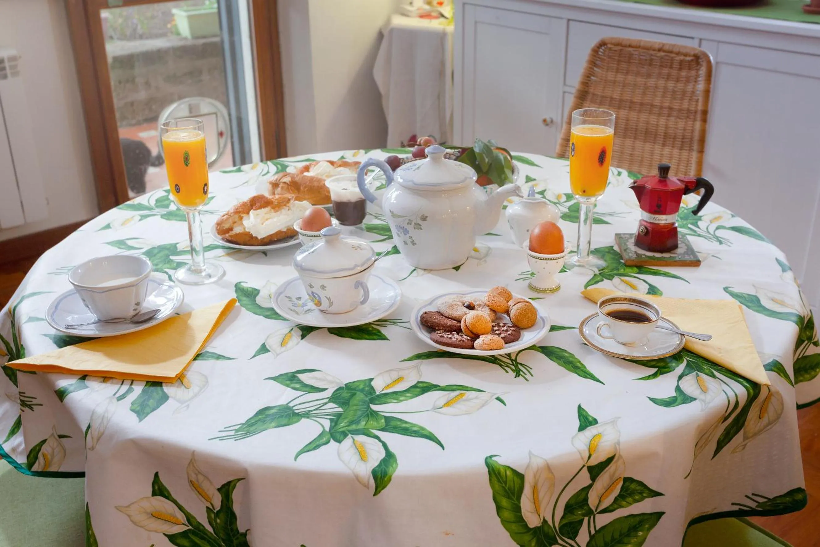 Food and drinks in B&B Appia Felis