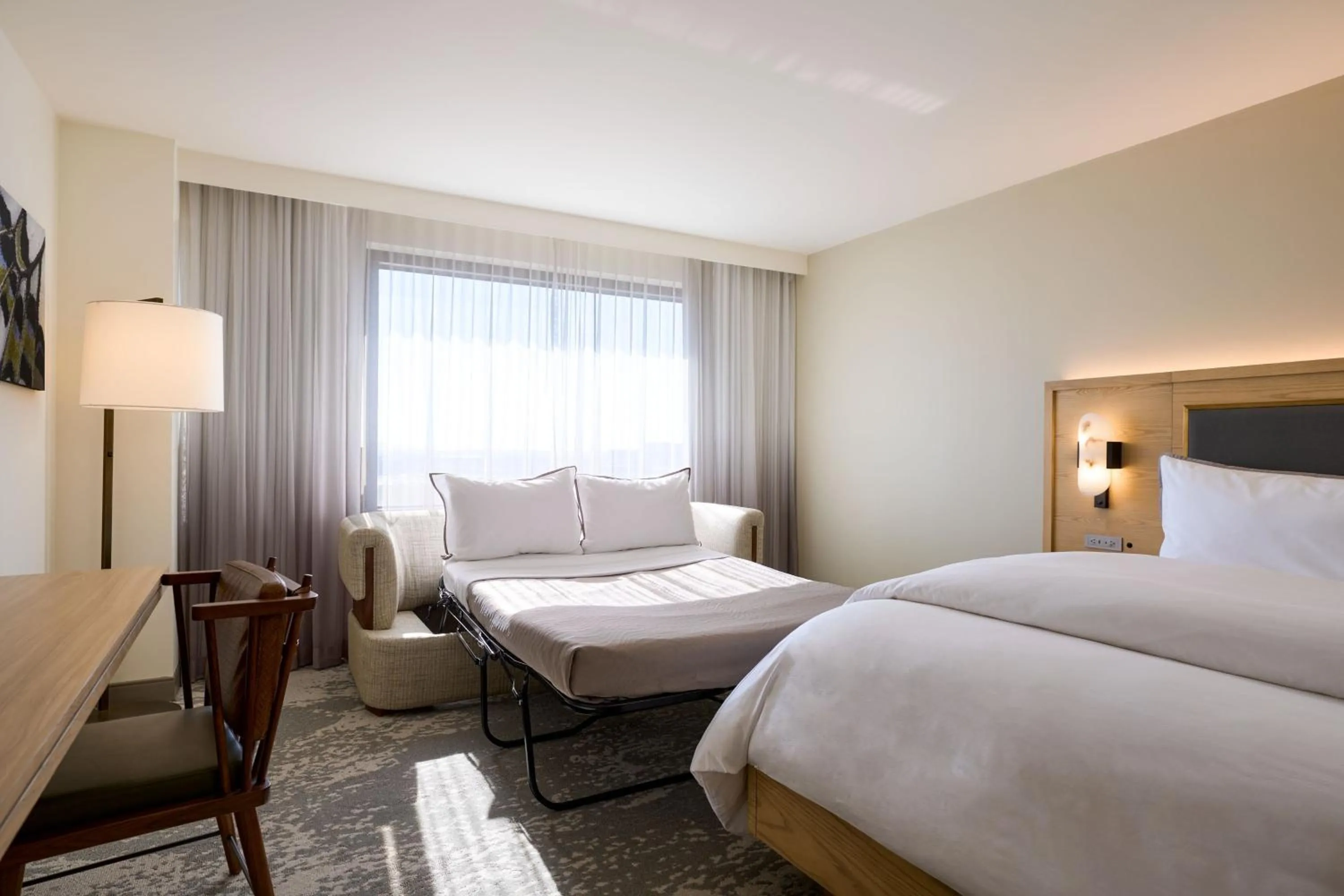 Photo of the whole room, Bed in The Westin Los Angeles Airport