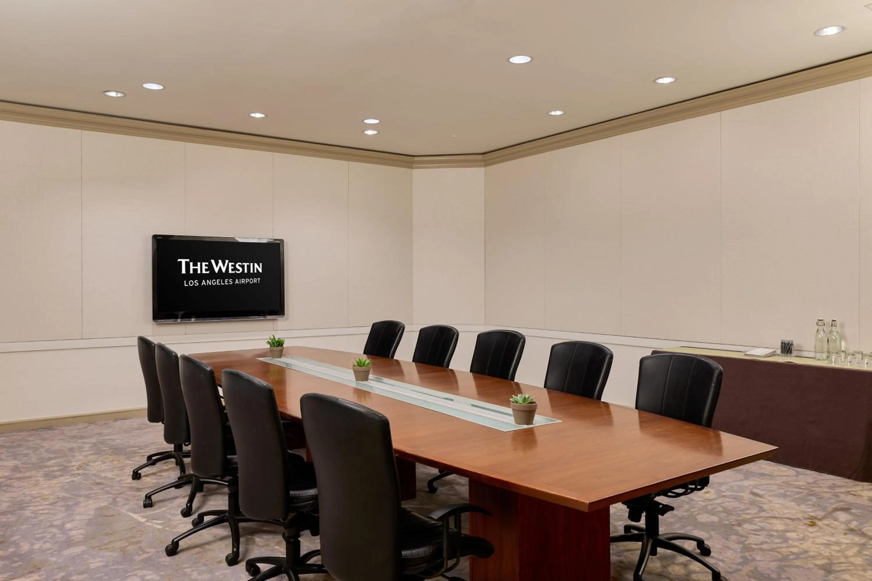 Meeting/conference room in The Westin Los Angeles Airport