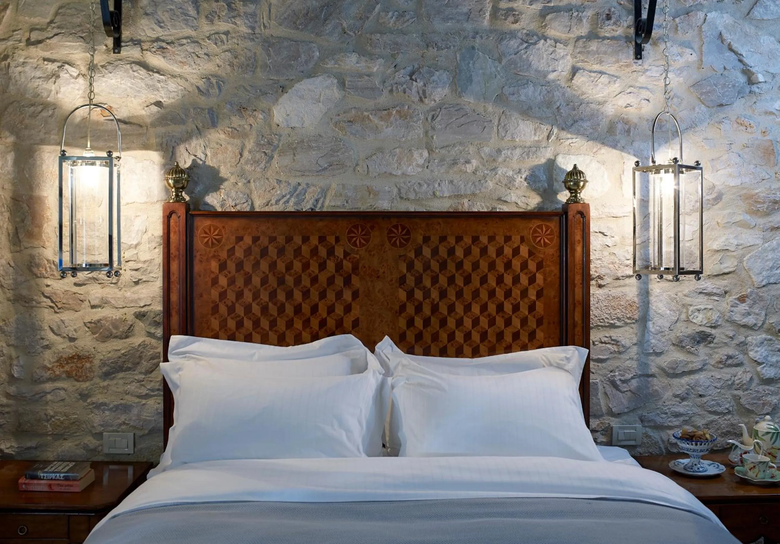 Decorative detail, Bed in Villa Vager