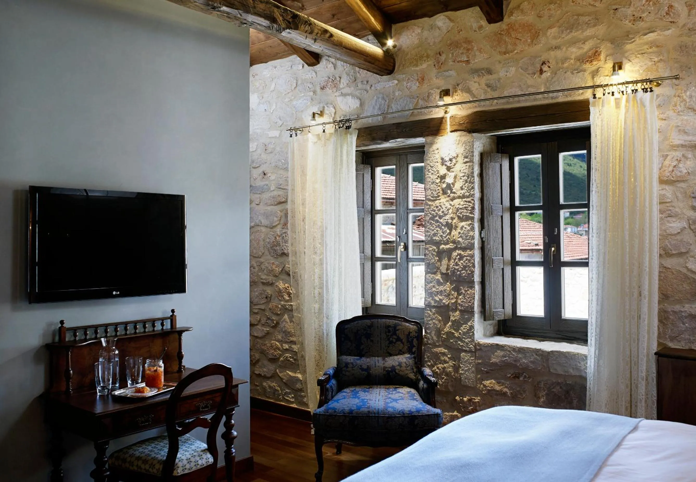 TV and multimedia, Bed in Villa Vager