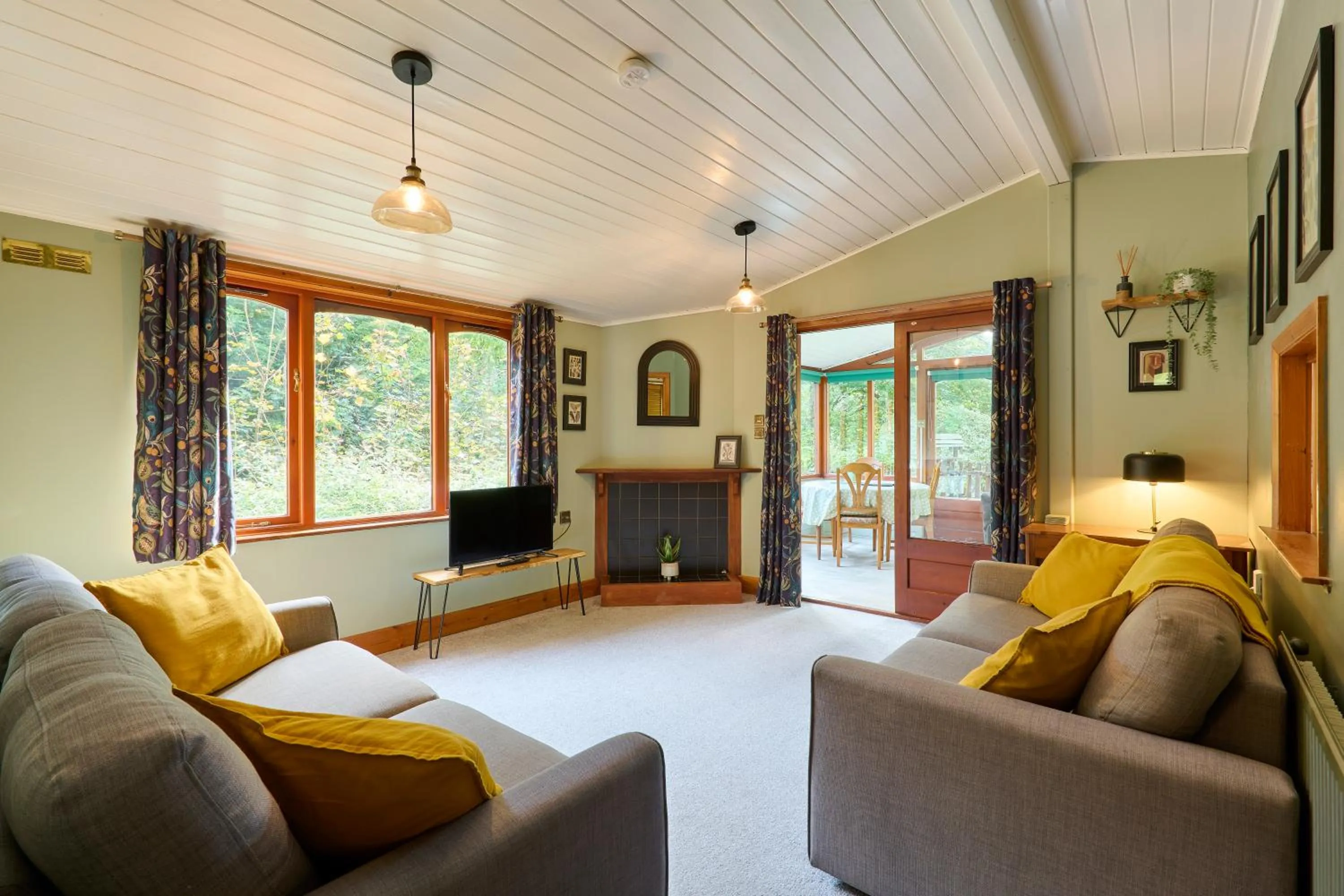 TV and multimedia in Churchwood Valley