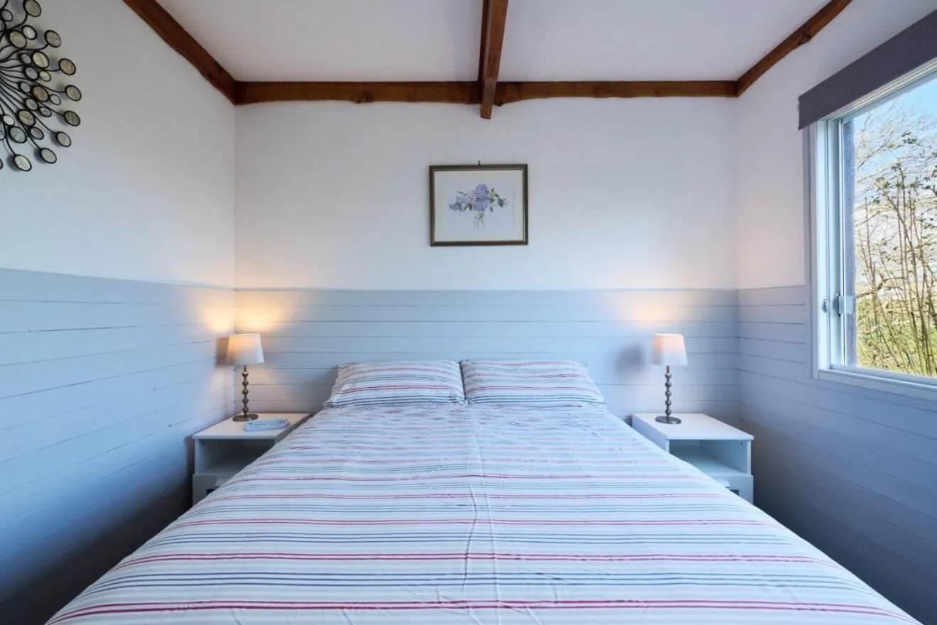 Bedroom, Bed in Churchwood Valley