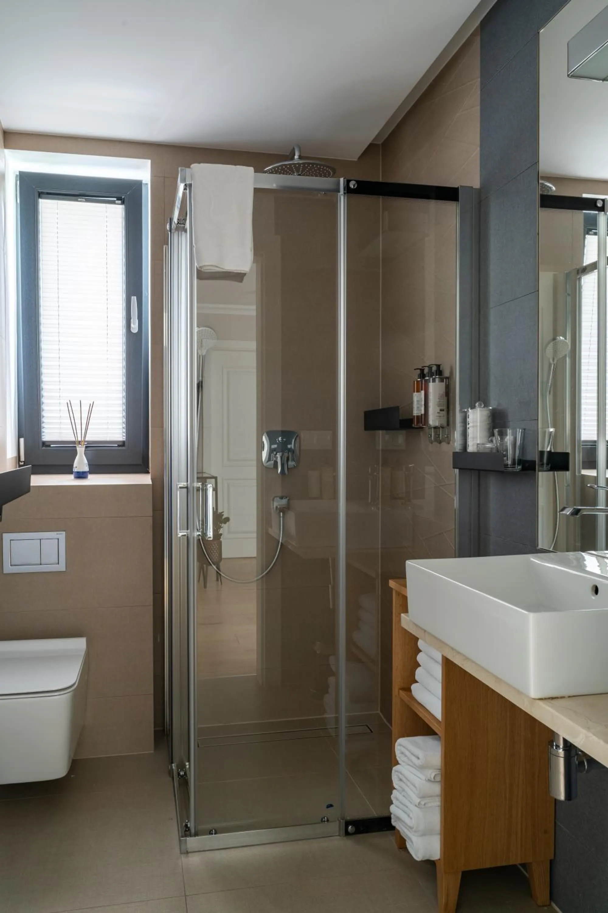 Bathroom in Altara Apartamenty Centrum - Free Parking