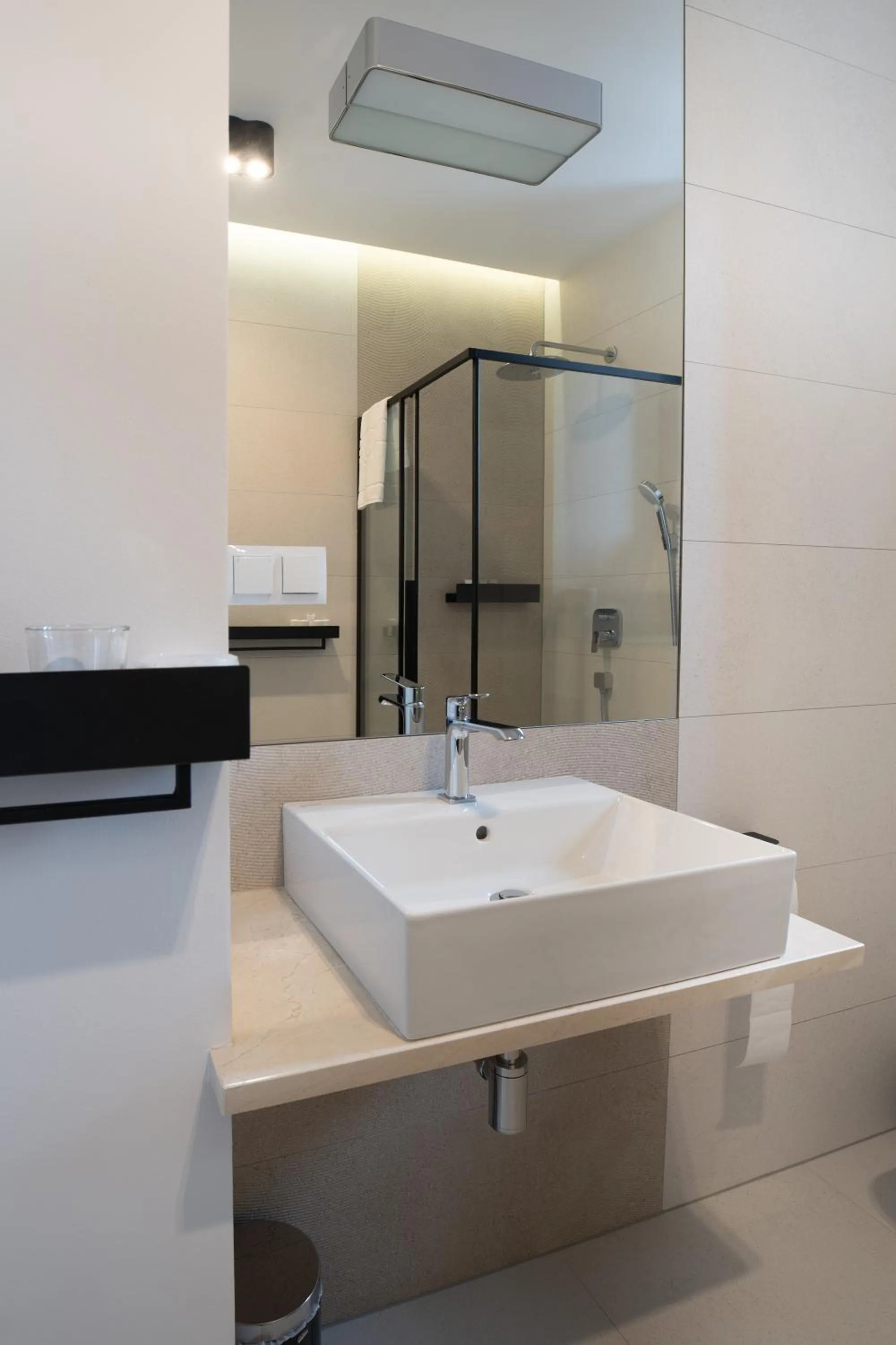 Bathroom in Altara Apartamenty Centrum - Free Parking