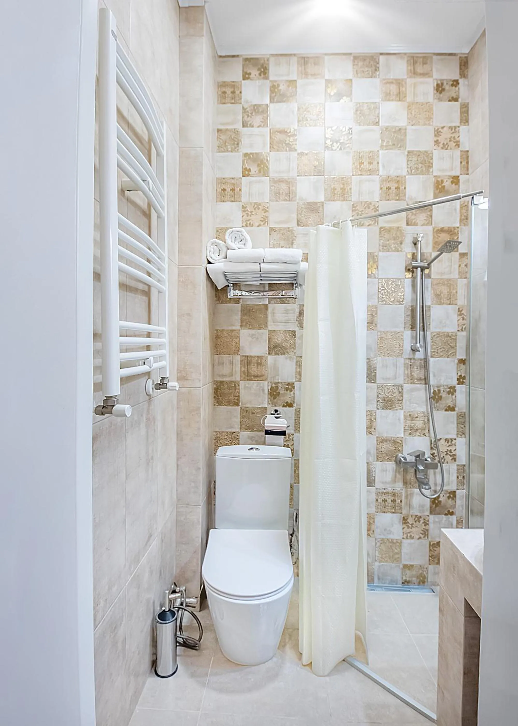 Shower in Vintage Hotel