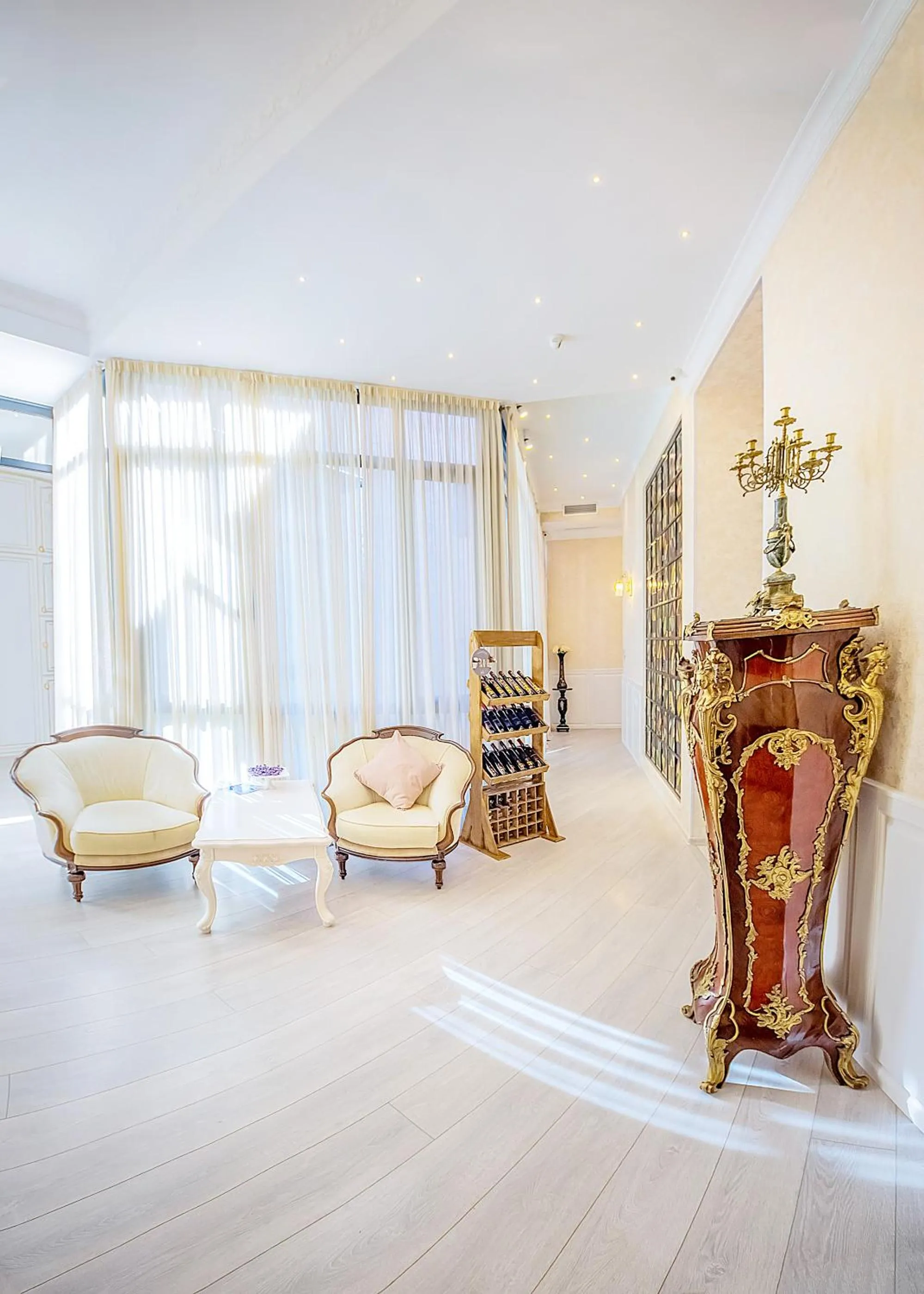 Living room in Vintage Hotel