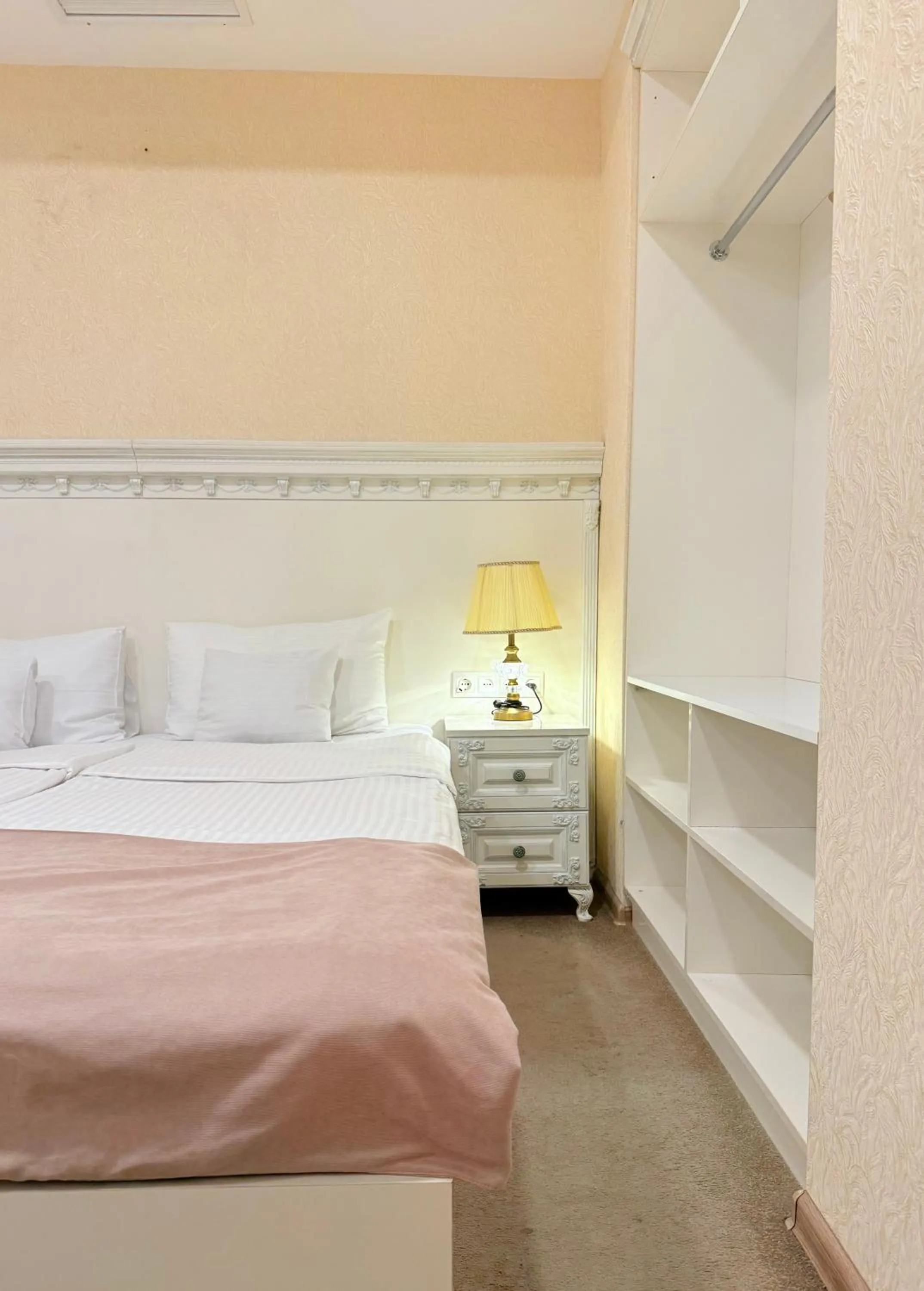 Bed in Arts Hotel by Square