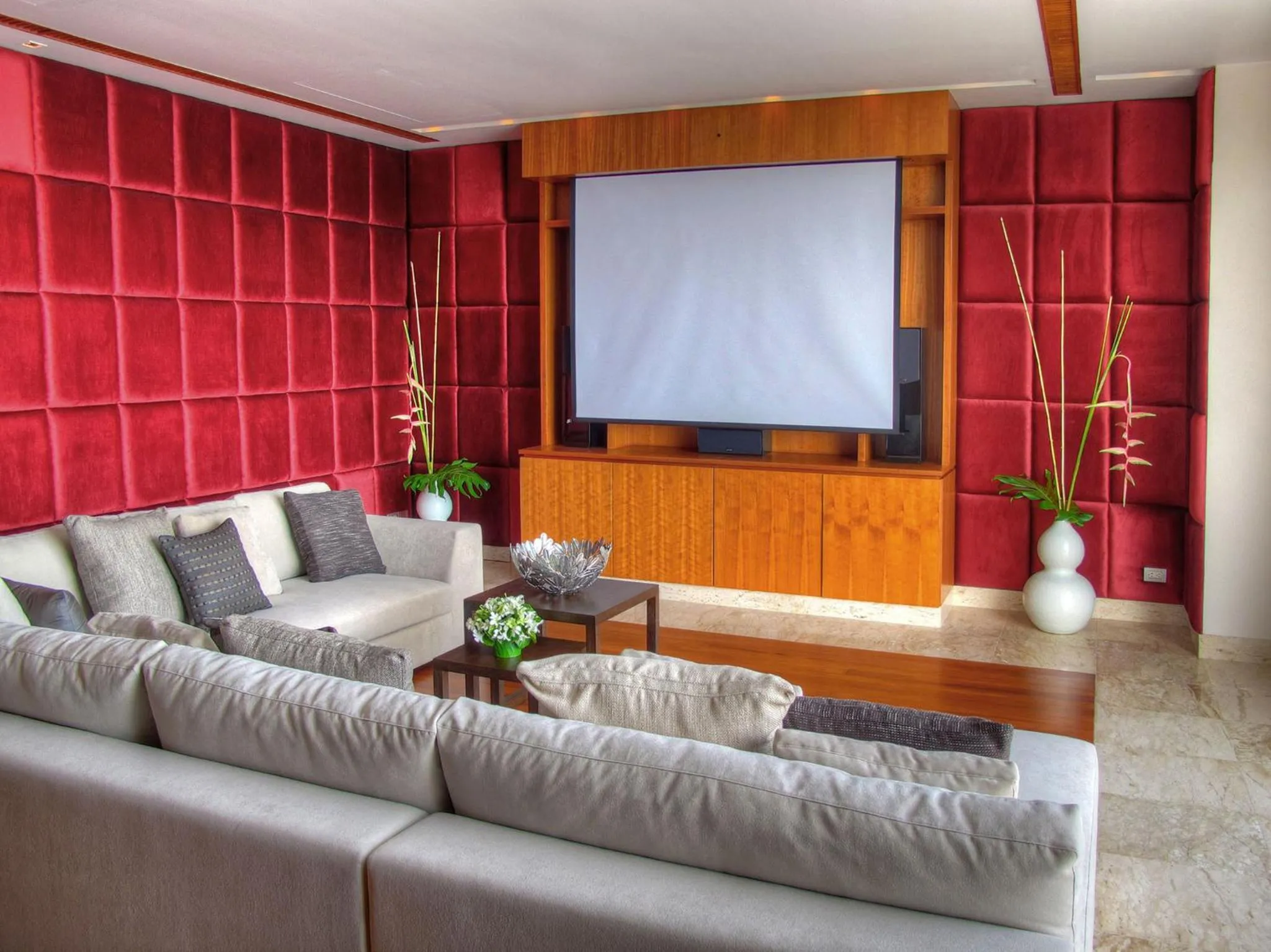 TV and multimedia in Villa Minh