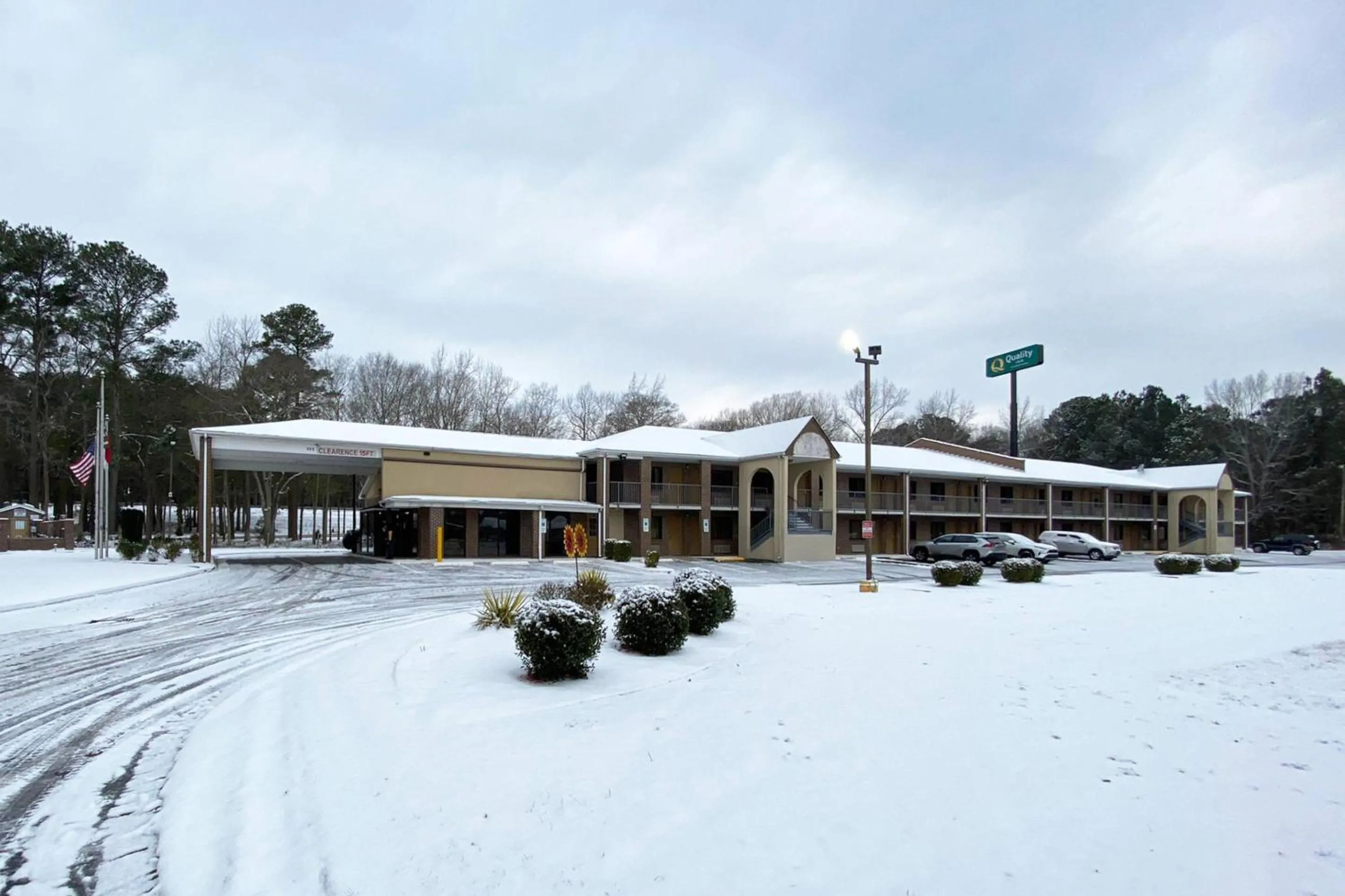 Property building in Quality Inn Kenly I-95