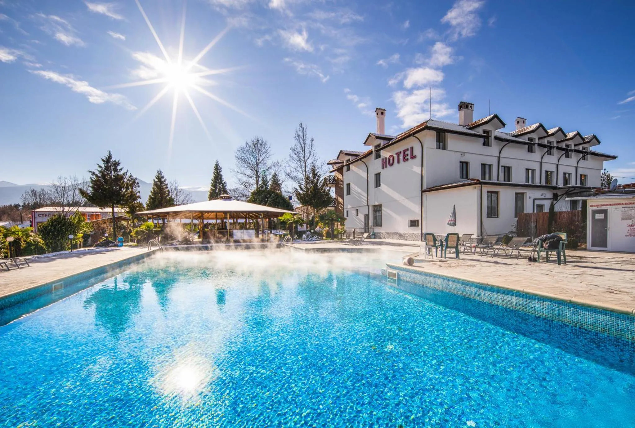 Swimming pool in Dolna Bania Hotel