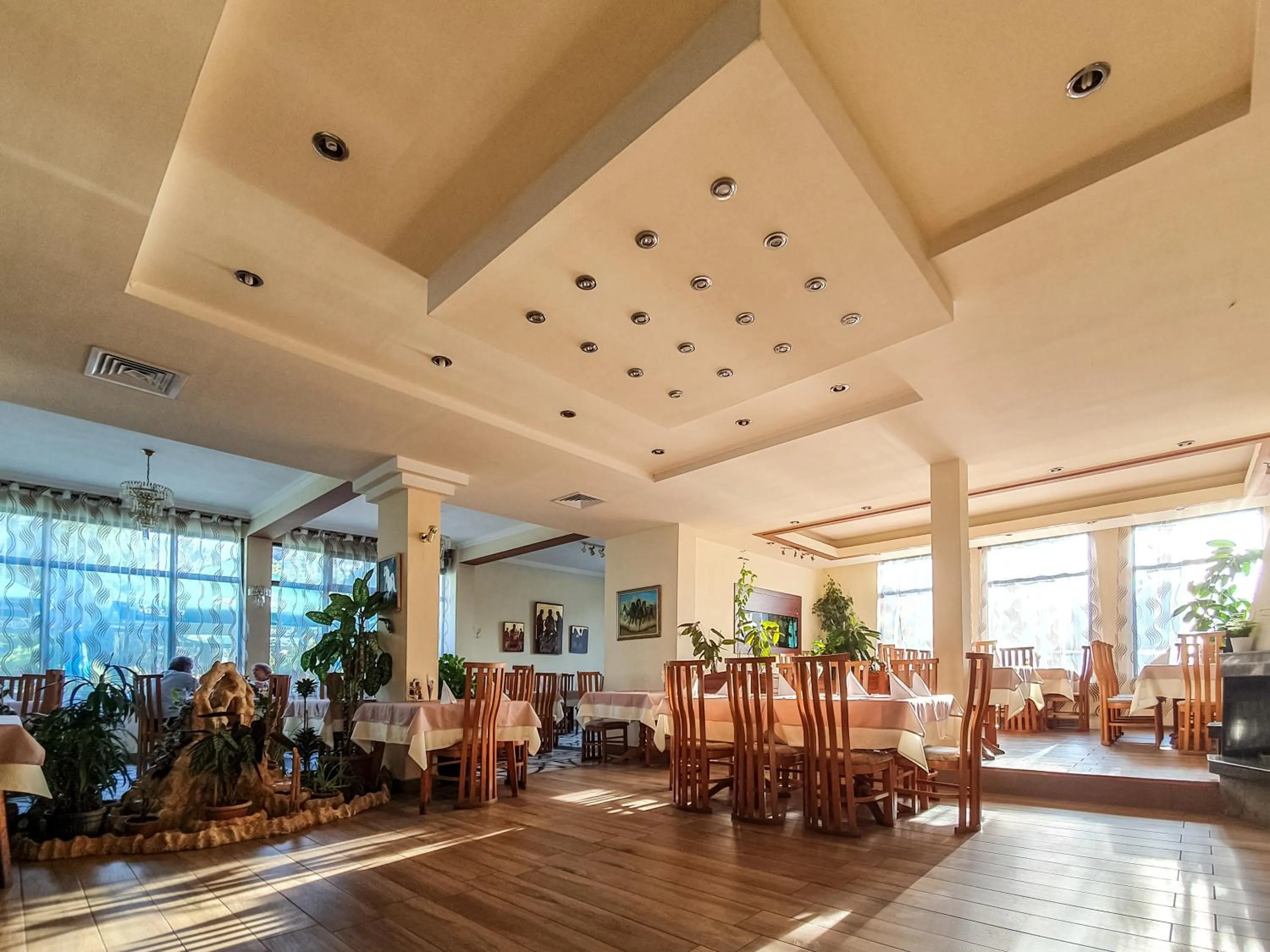 Restaurant/places to eat in Dolna Bania Hotel