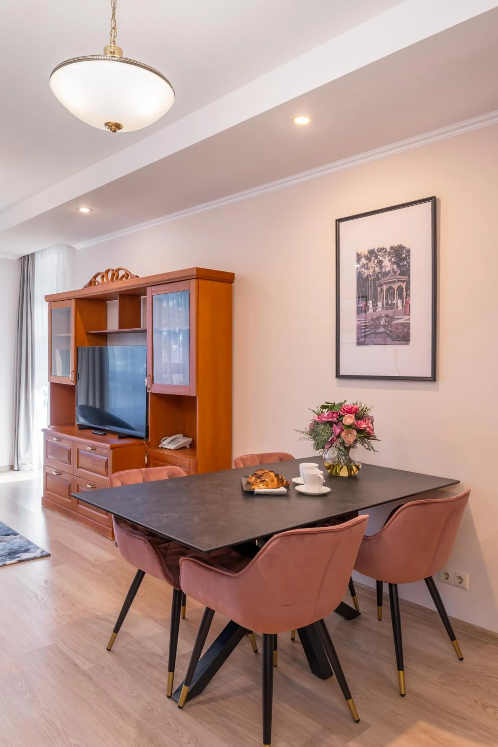 Villa Alvīne Family Apart-Hotel