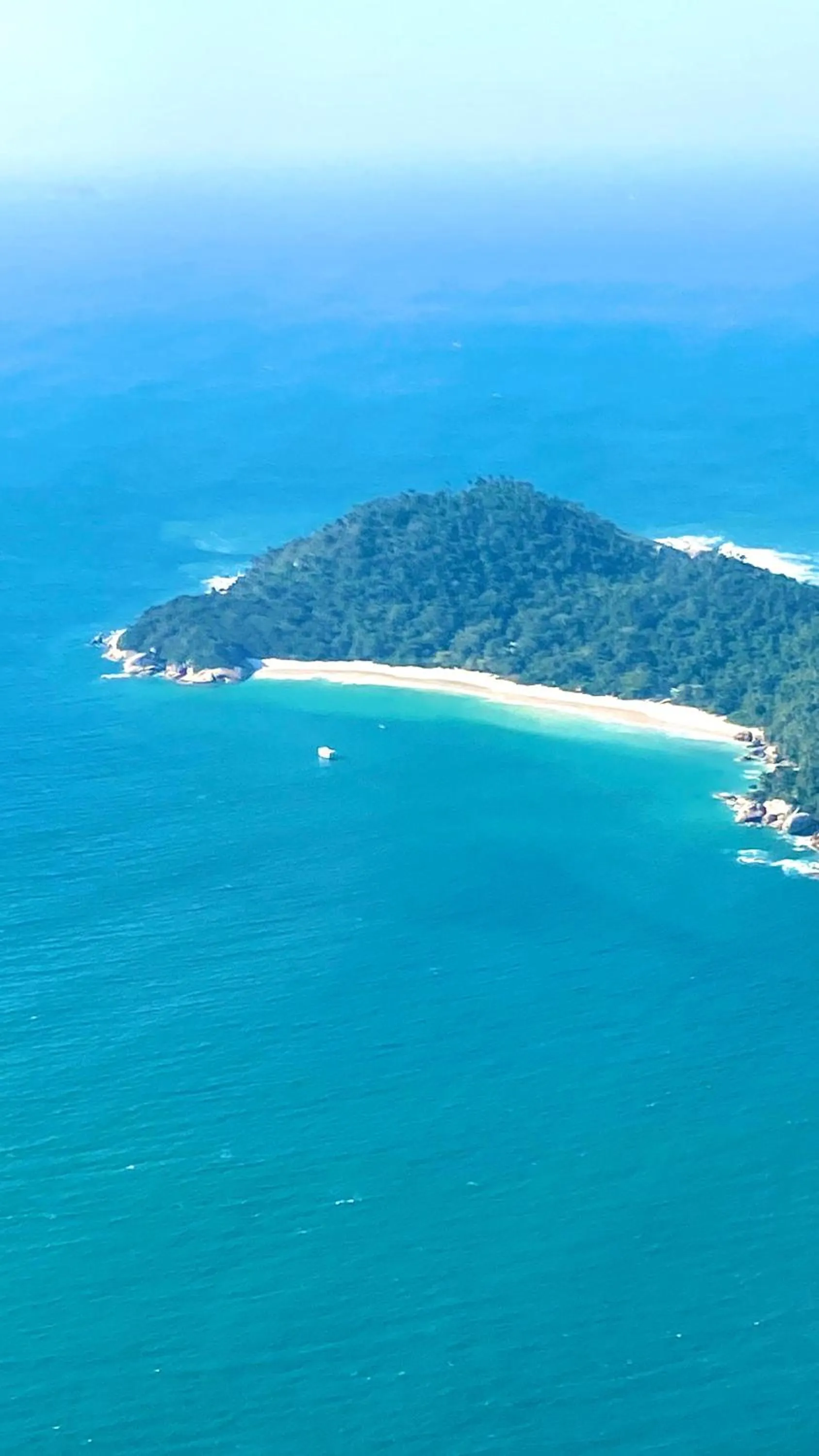 Hiking in Pequi hostel