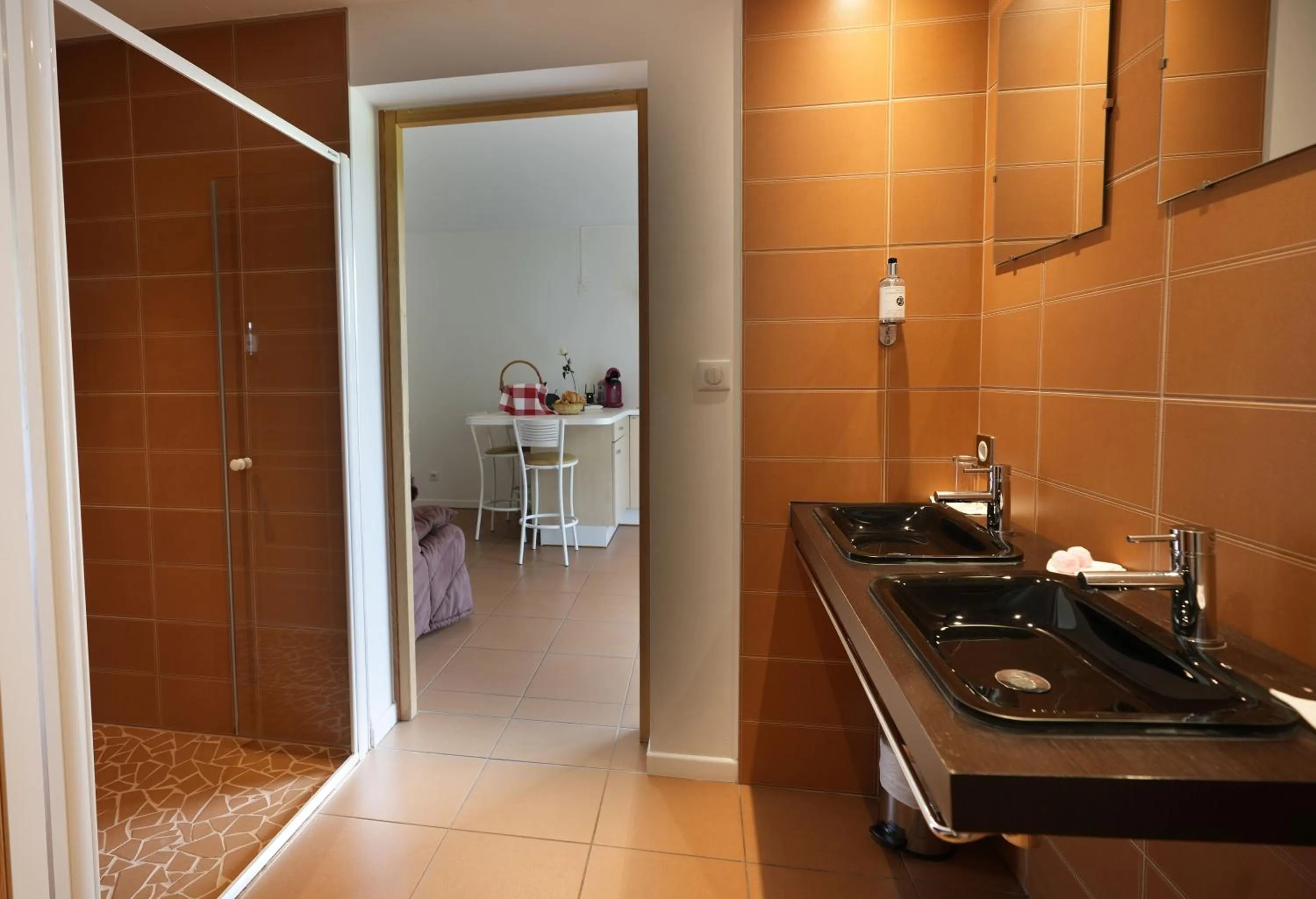 Bathroom in San-Val' Eau