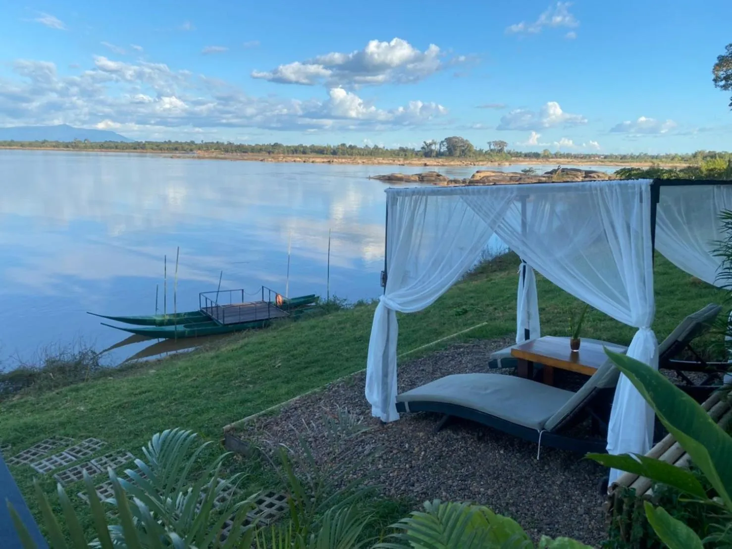 Garden in The Riviera Champasak