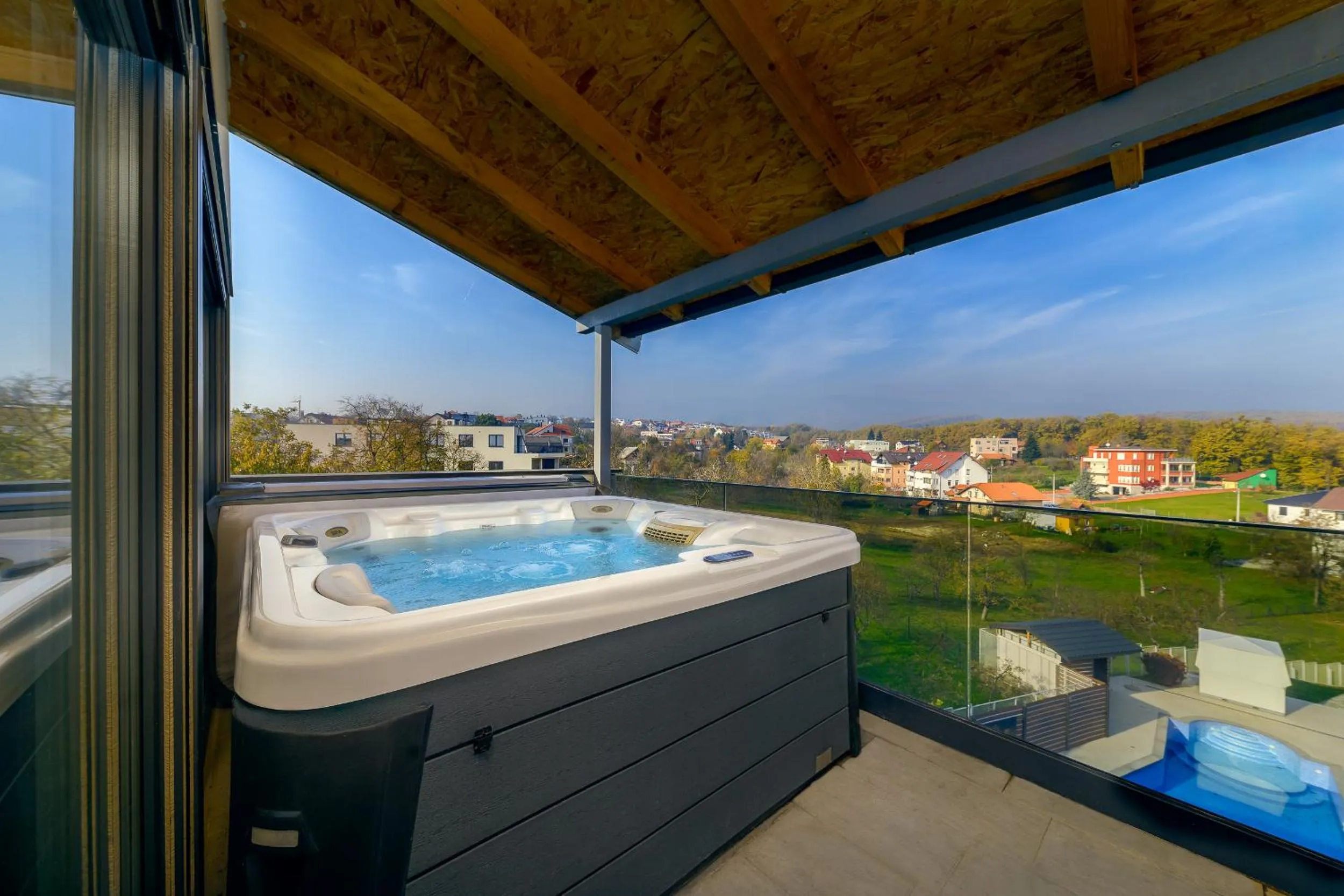Hot Tub in Villa Madison