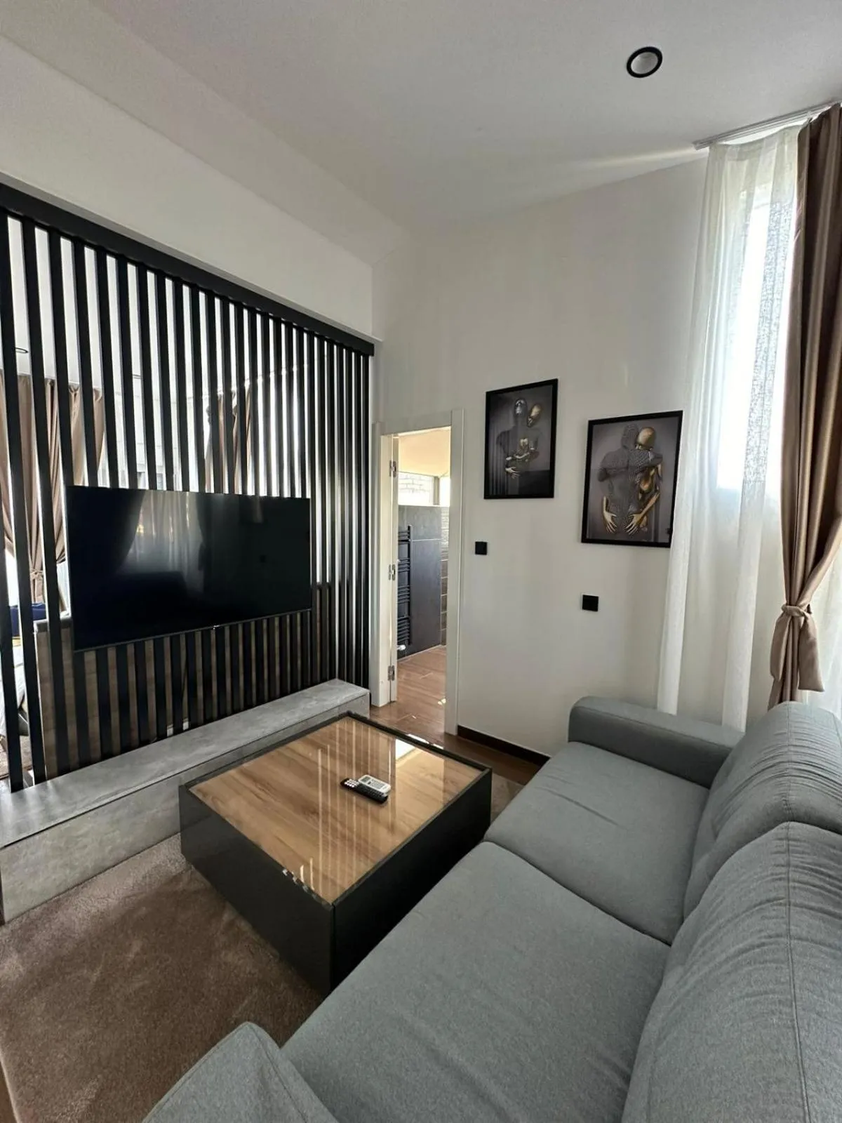 TV and multimedia in Villa Madison