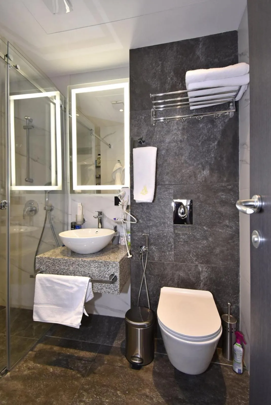 Bathroom in Avenue ApartHotel