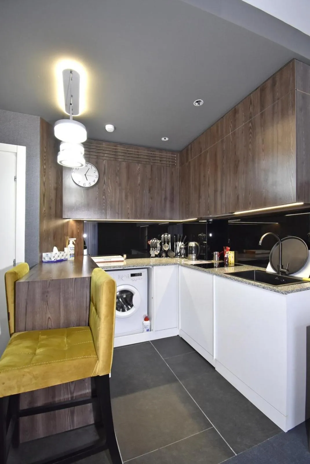 Kitchen or kitchenette in Avenue ApartHotel