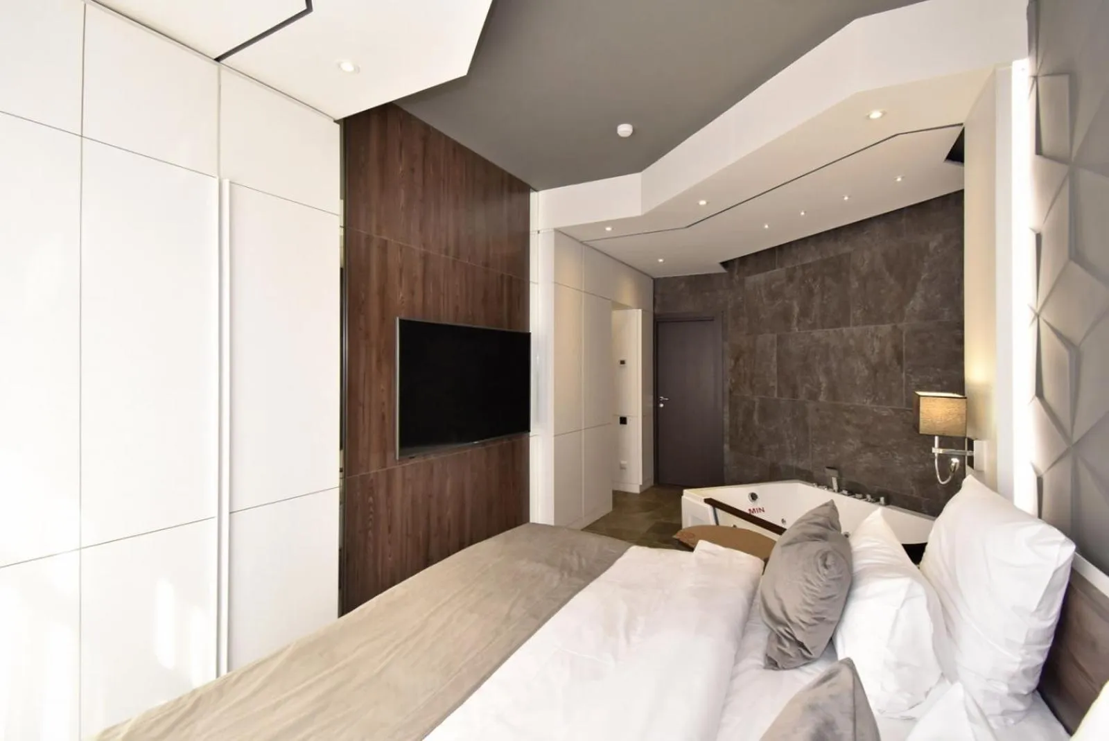 Bed in Avenue ApartHotel