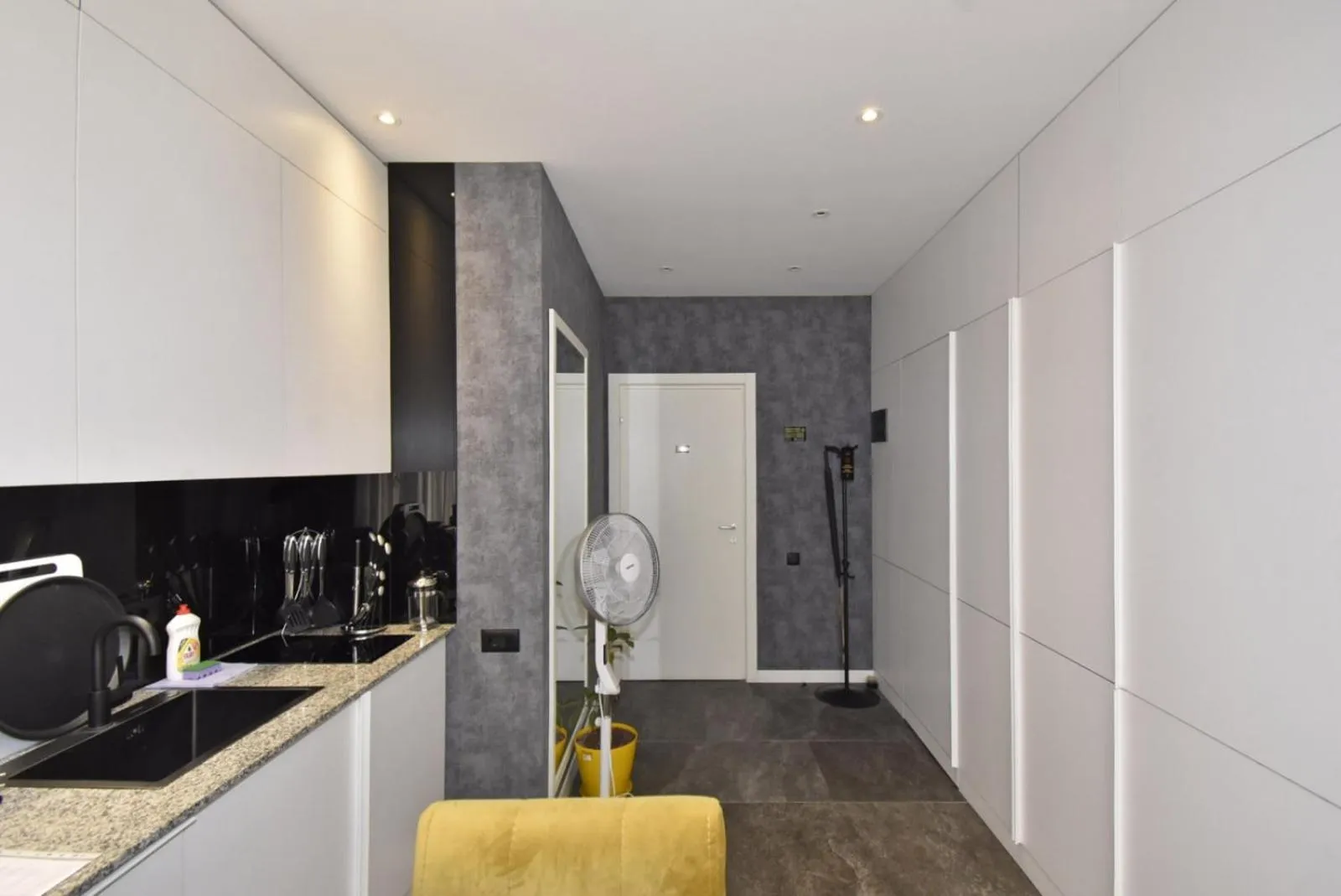 Kitchen or kitchenette in Avenue ApartHotel